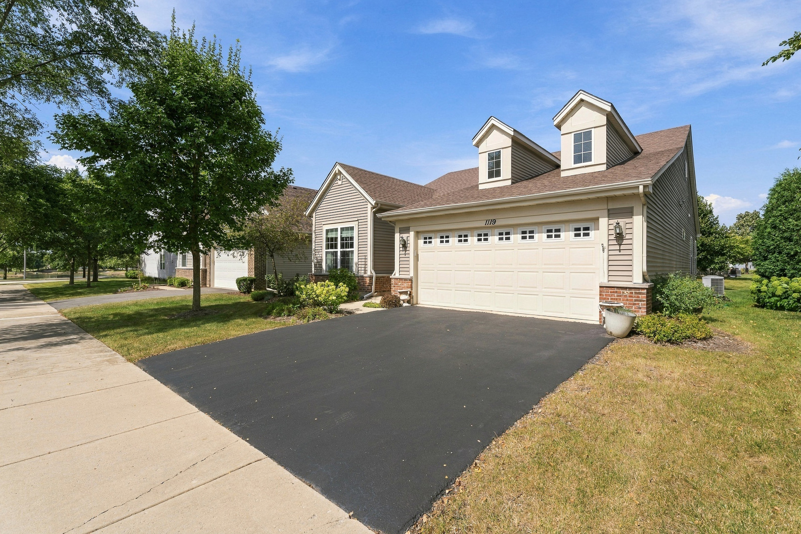 1119 Heathrow Lane Property Photo 36