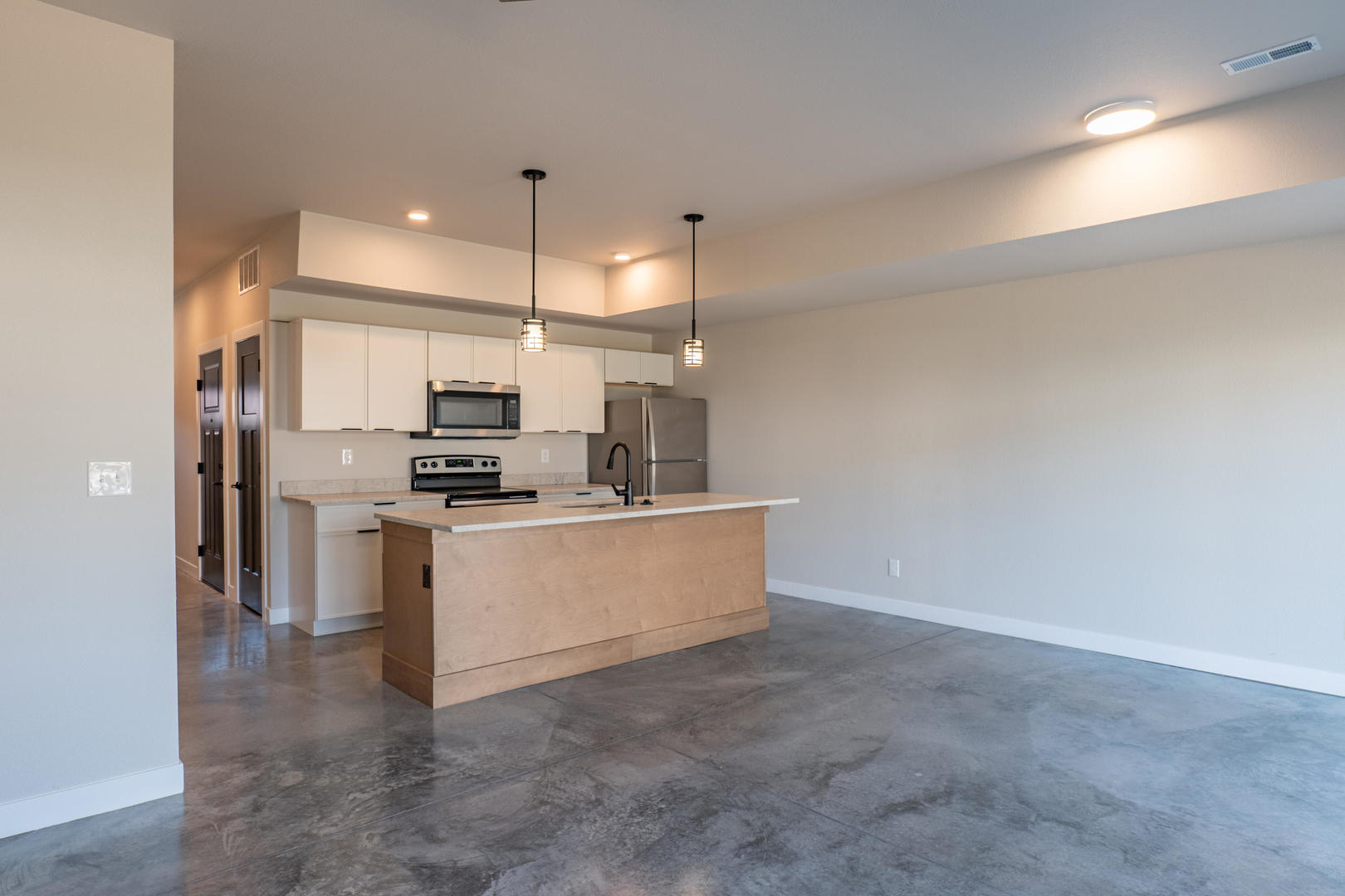 3310 Stoneway Court Property Photo 6