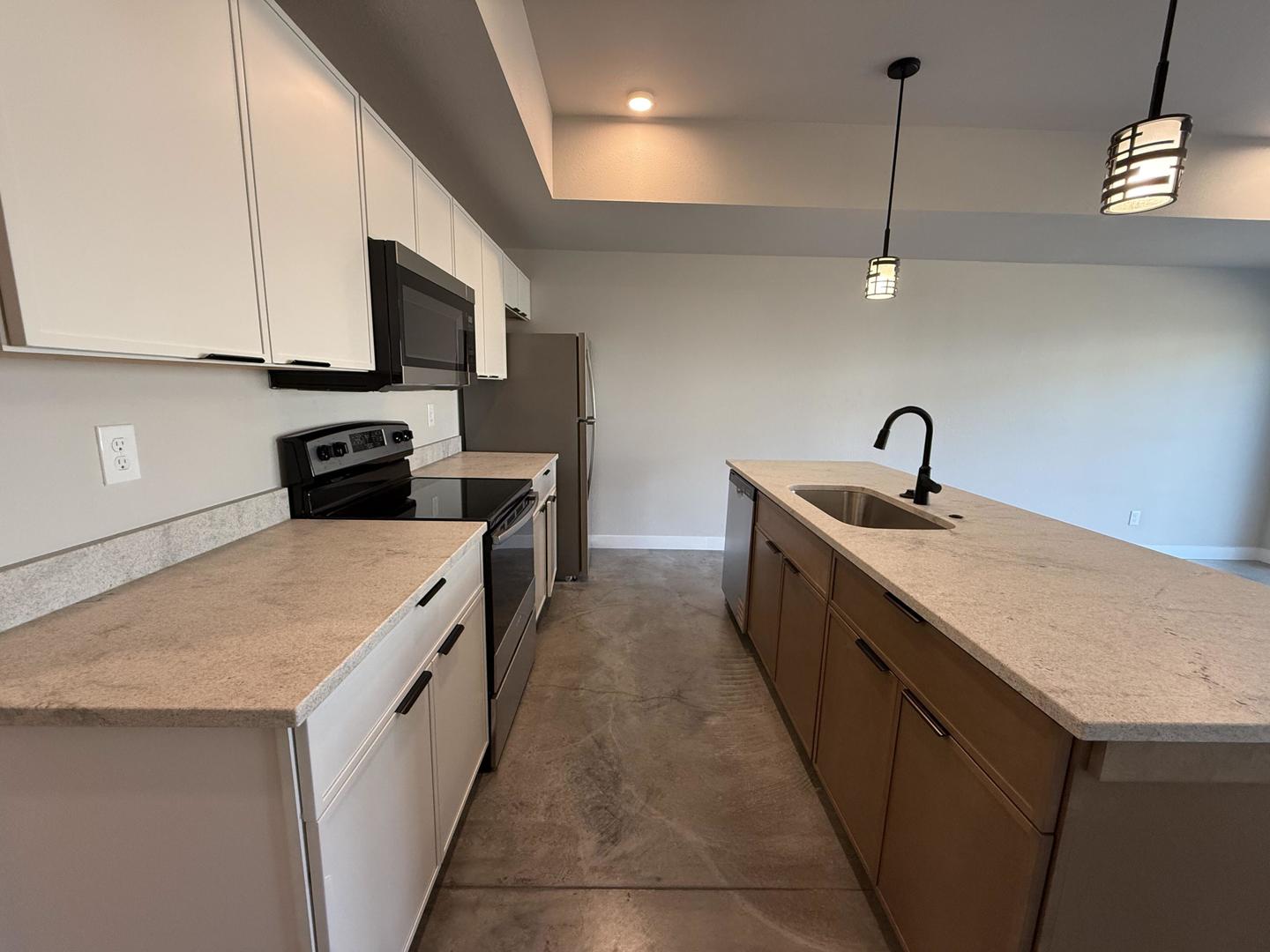 3310 Stoneway Court Property Photo 7