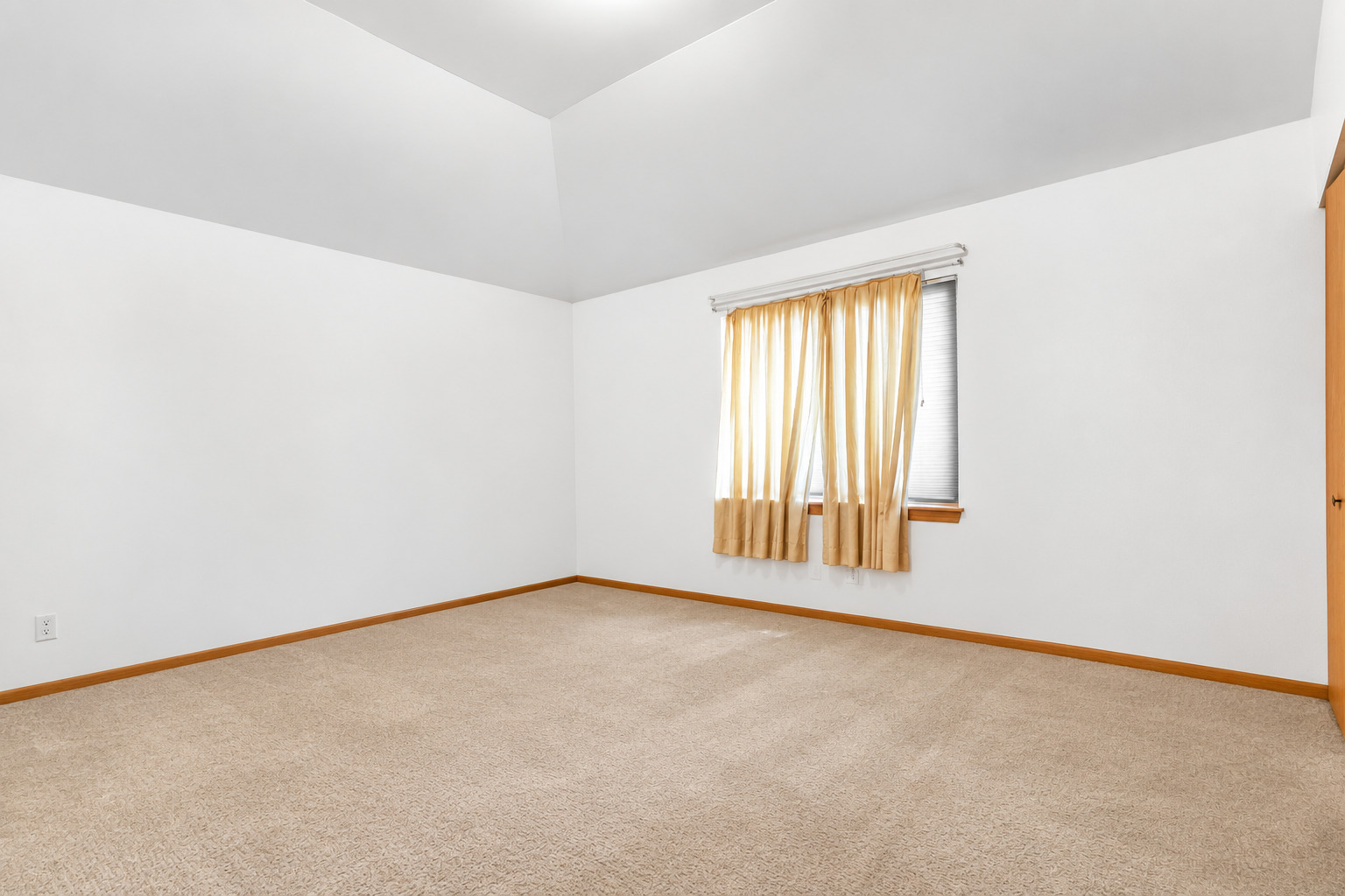 6035 Kathryn Lane Property Photo 10