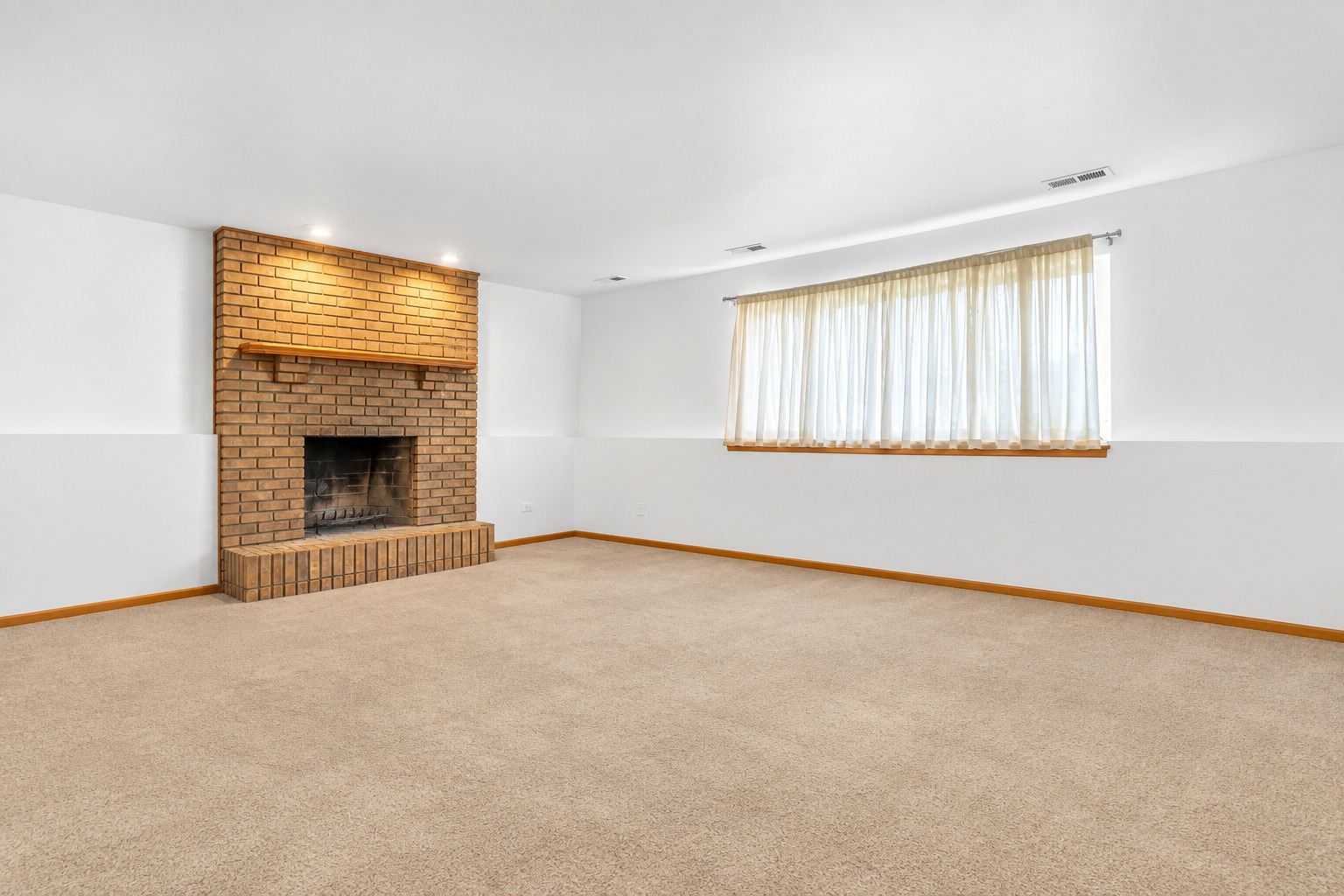 6035 Kathryn Lane Property Photo 16