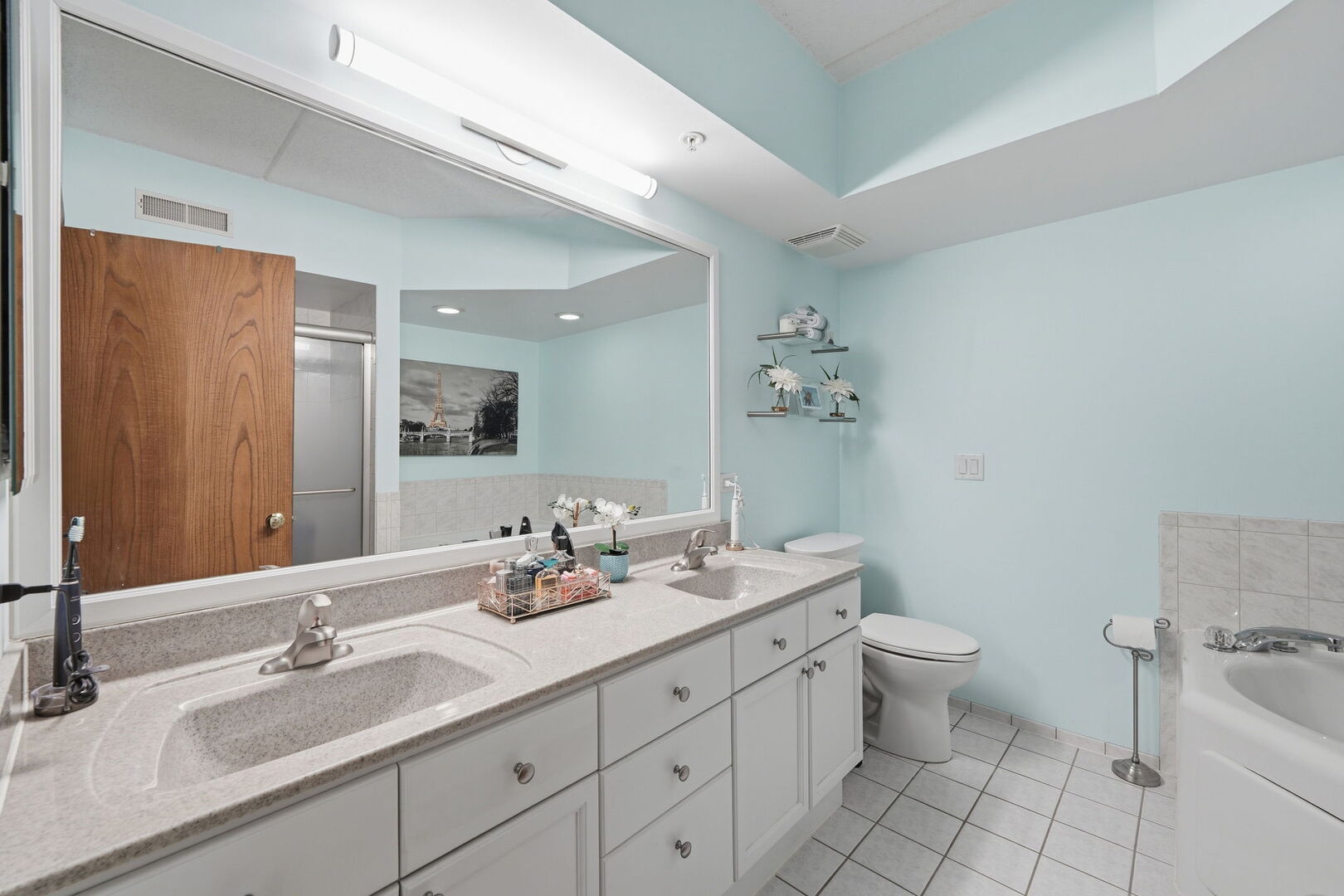 1325 Perry Street 206 Property Photo 12