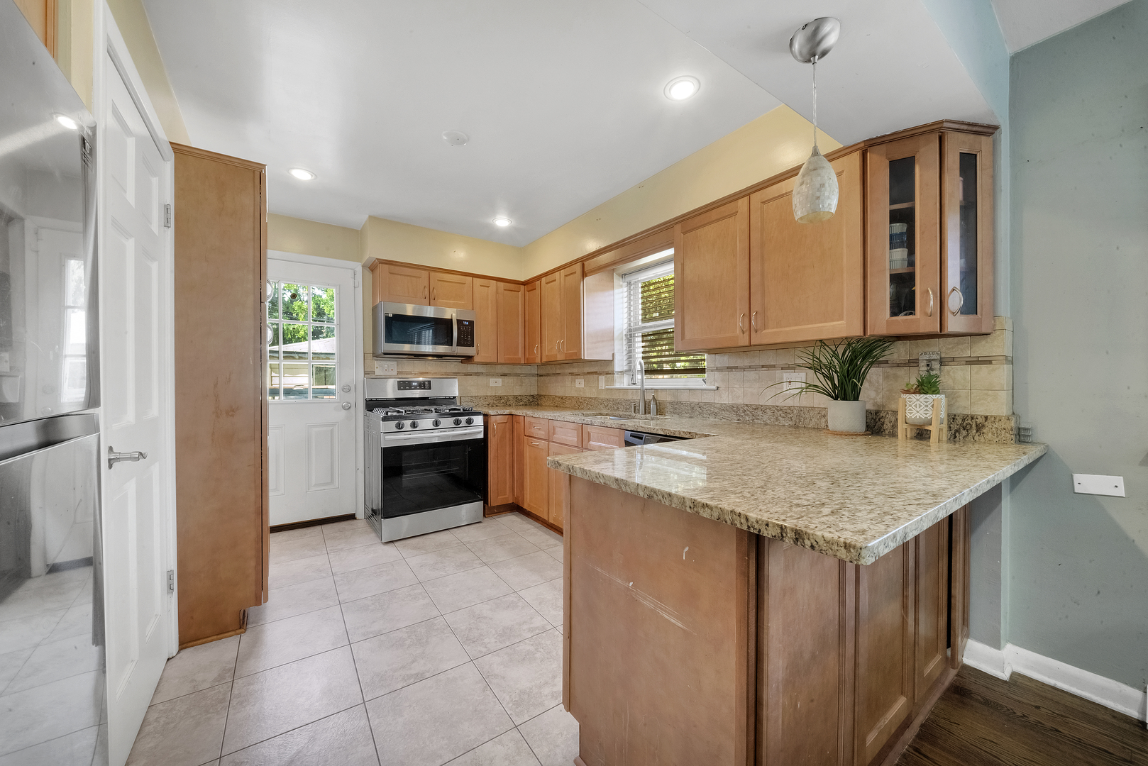 10536 S Kostner Avenue Property Photo 7
