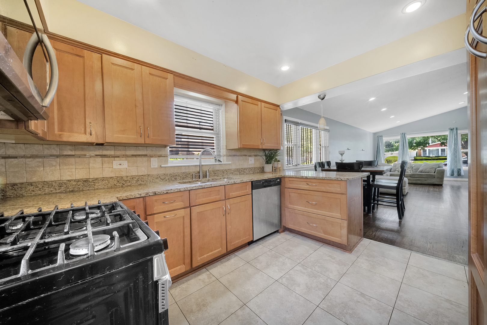 10536 S Kostner Avenue Property Photo 8
