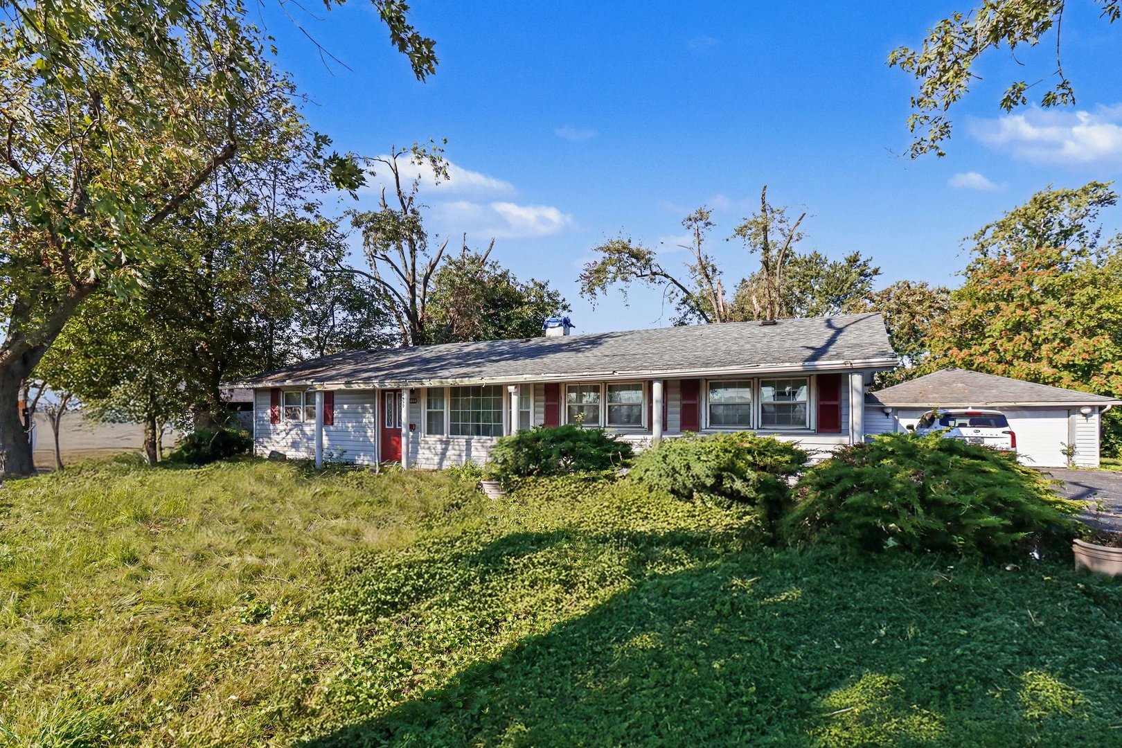 18650 Lee Street Property Photo 1
