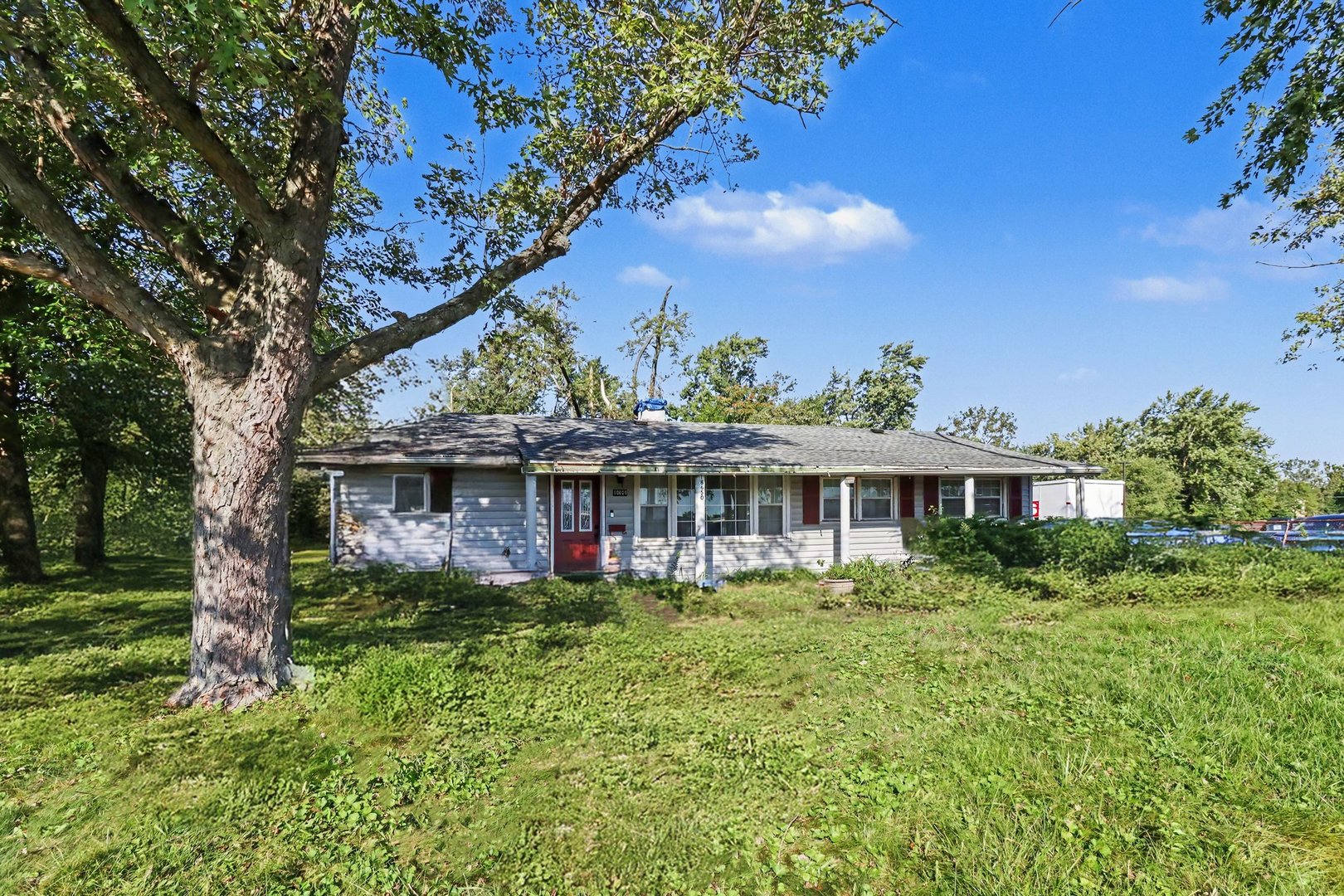 18650 Lee Street Property Photo 2