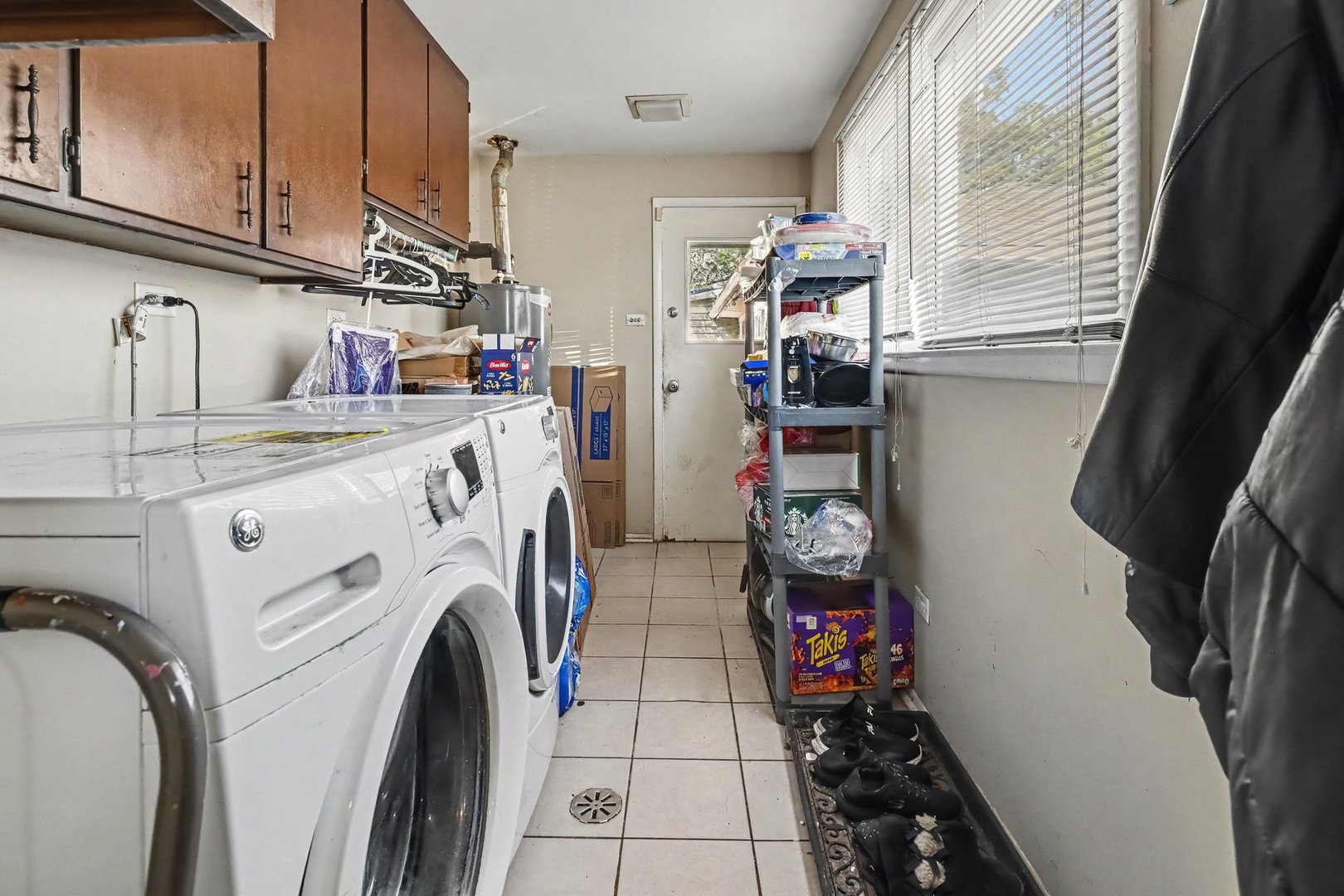 18650 Lee Street Property Photo 11