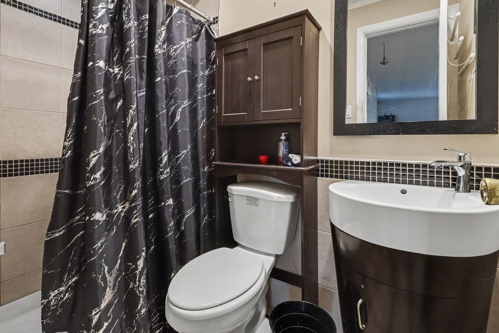 18650 Lee Street Property Photo 16