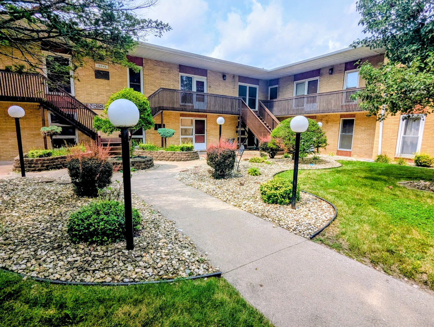 18340 Burnham Avenue 11 Property Photo 1