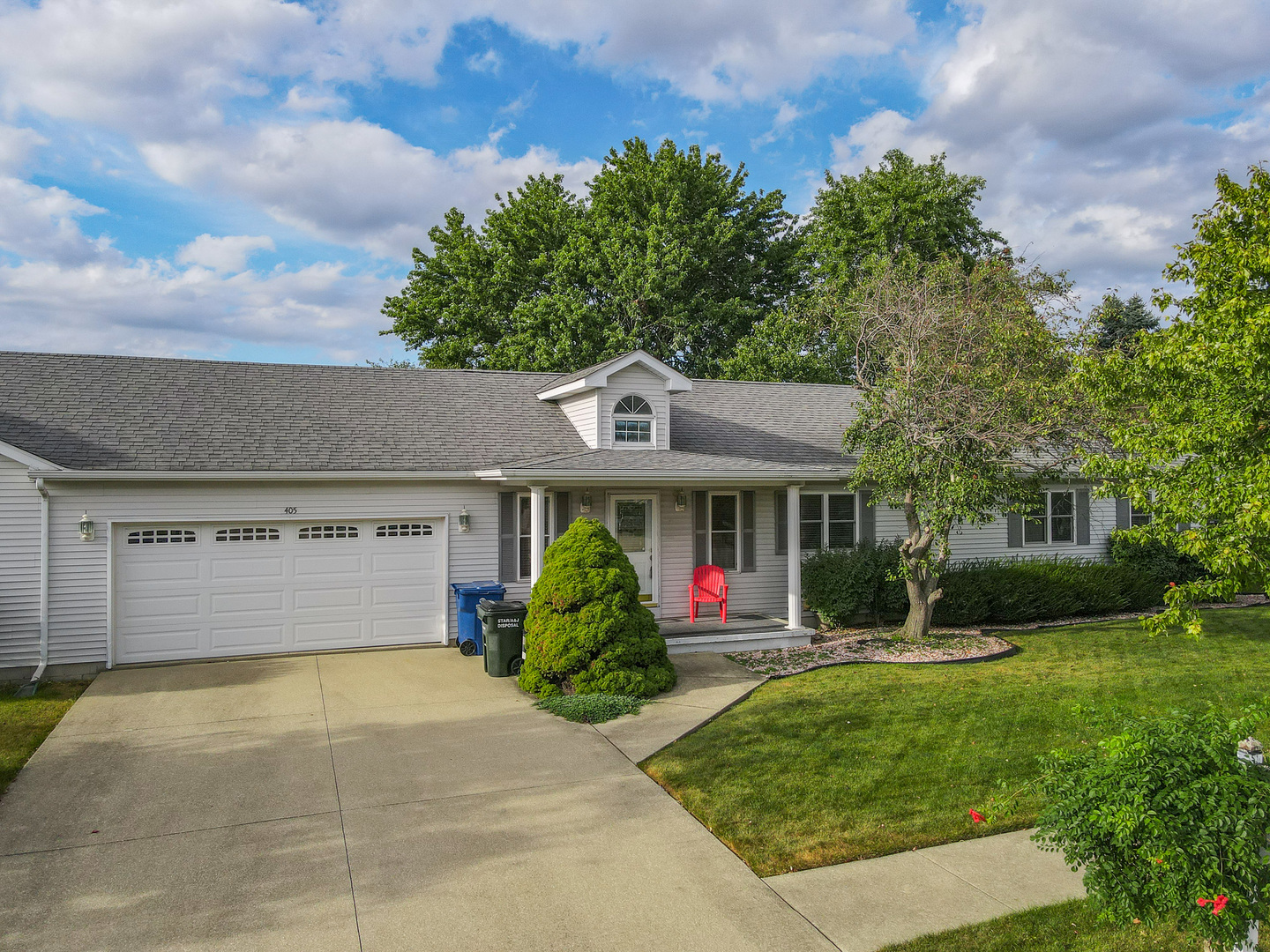405 Sorin Circle Property Photo 1