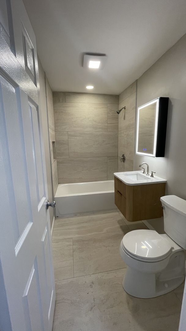17210 Hawthorne Drive Property Photo 4