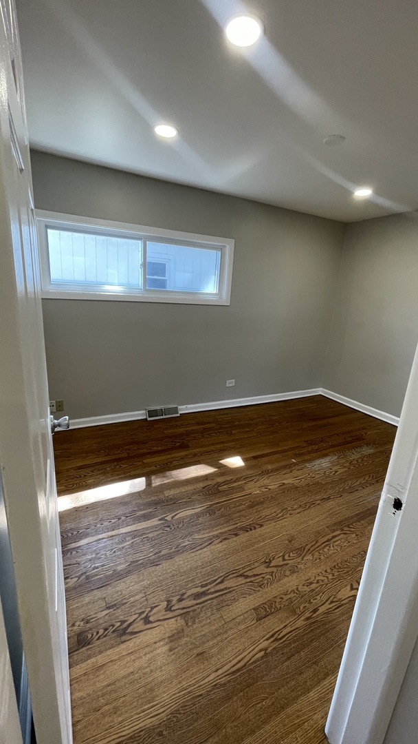 17210 Hawthorne Drive Property Photo 5