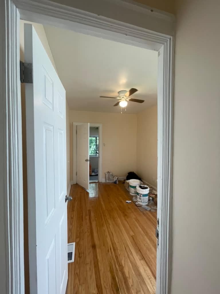 8824 S Throop Street Property Photo 9