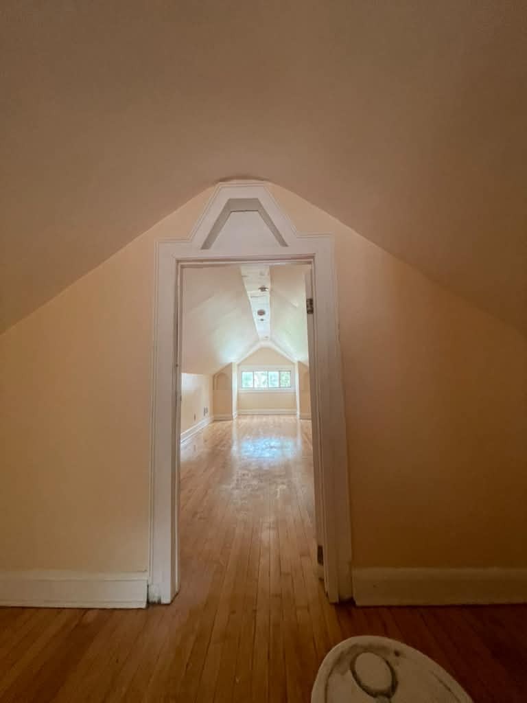 8824 S Throop Street Property Photo 12