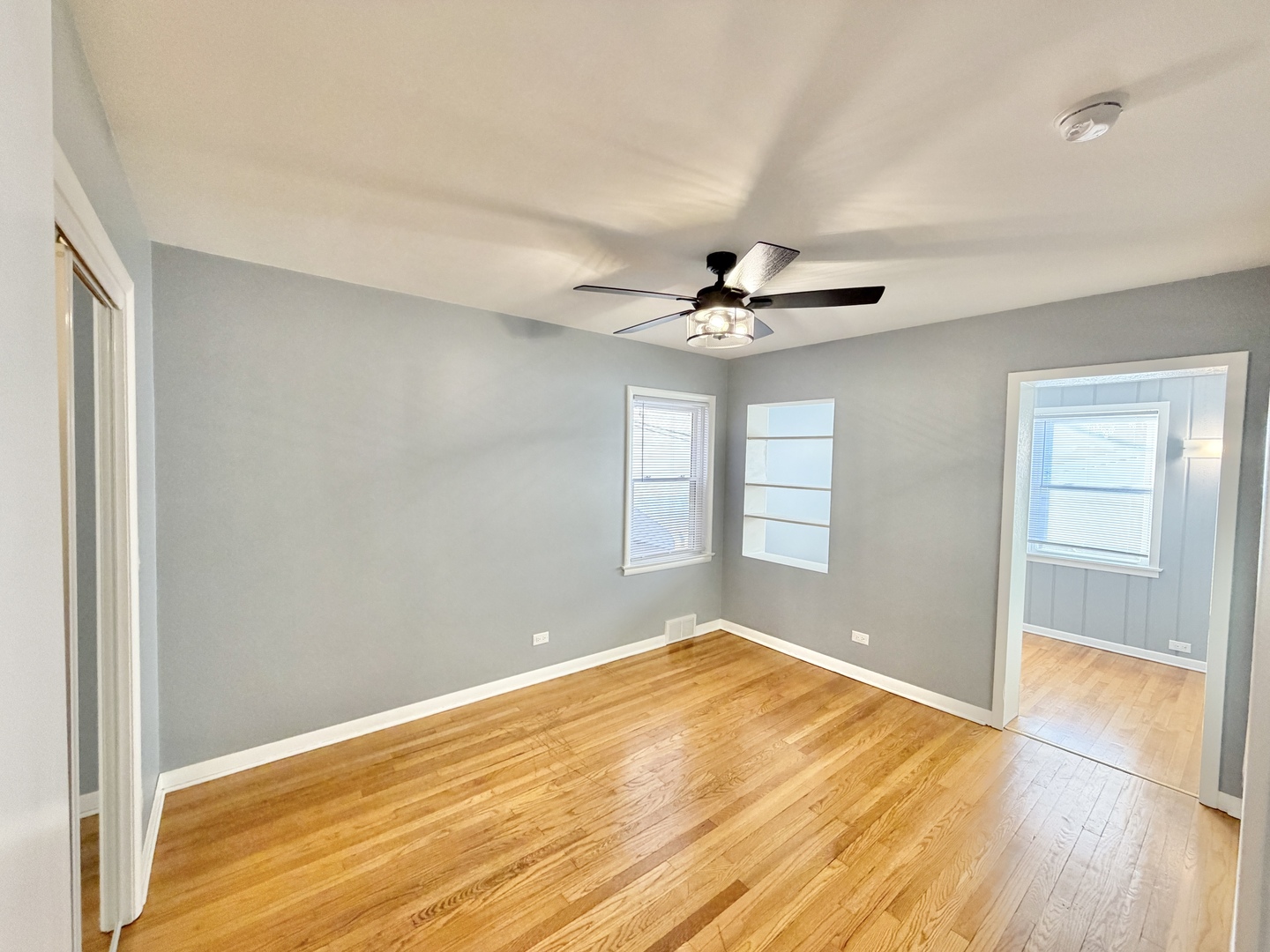 5626 N Central Avenue Property Photo 17