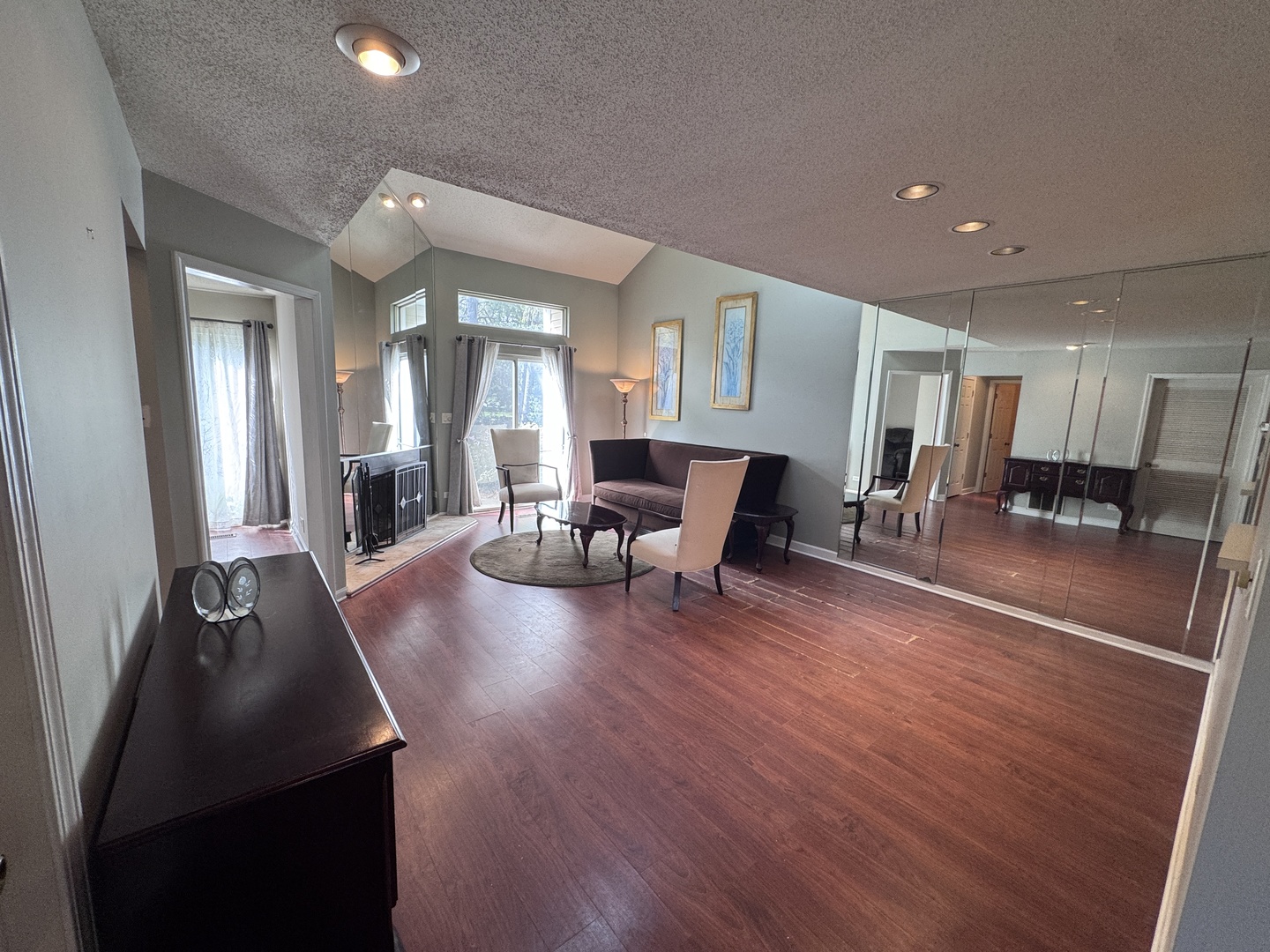 1059 Courtland Drive Property Photo 7
