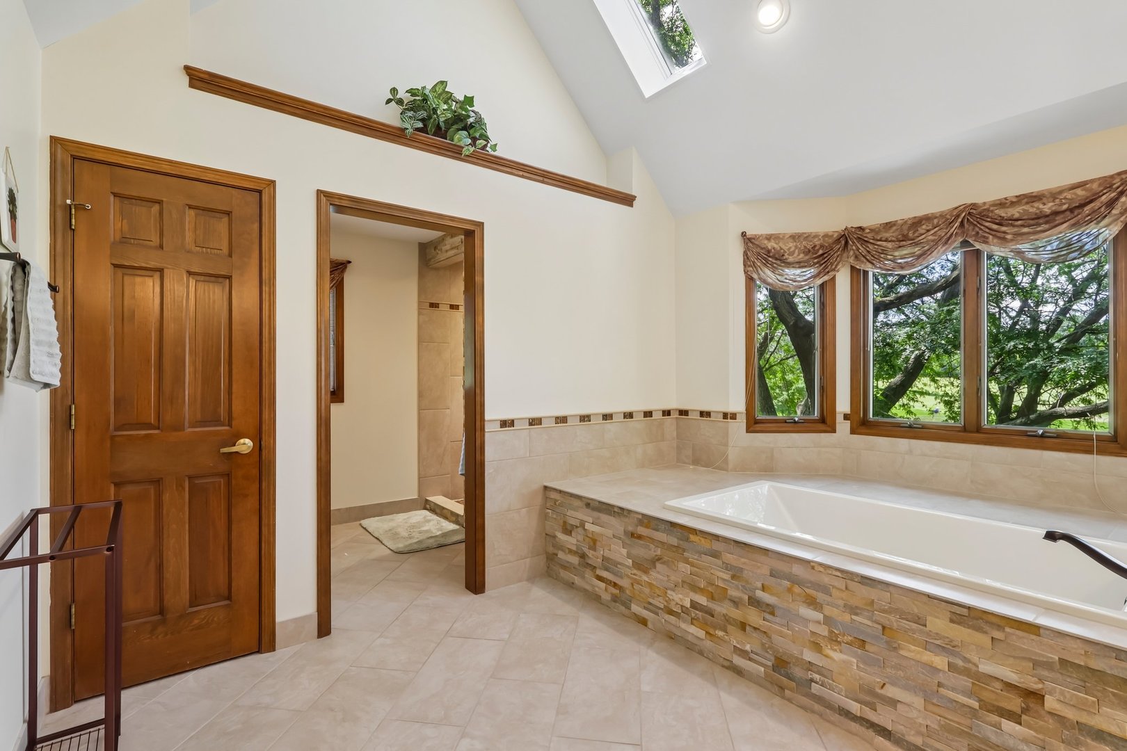 1504 Greenlake Drive Property Photo 49