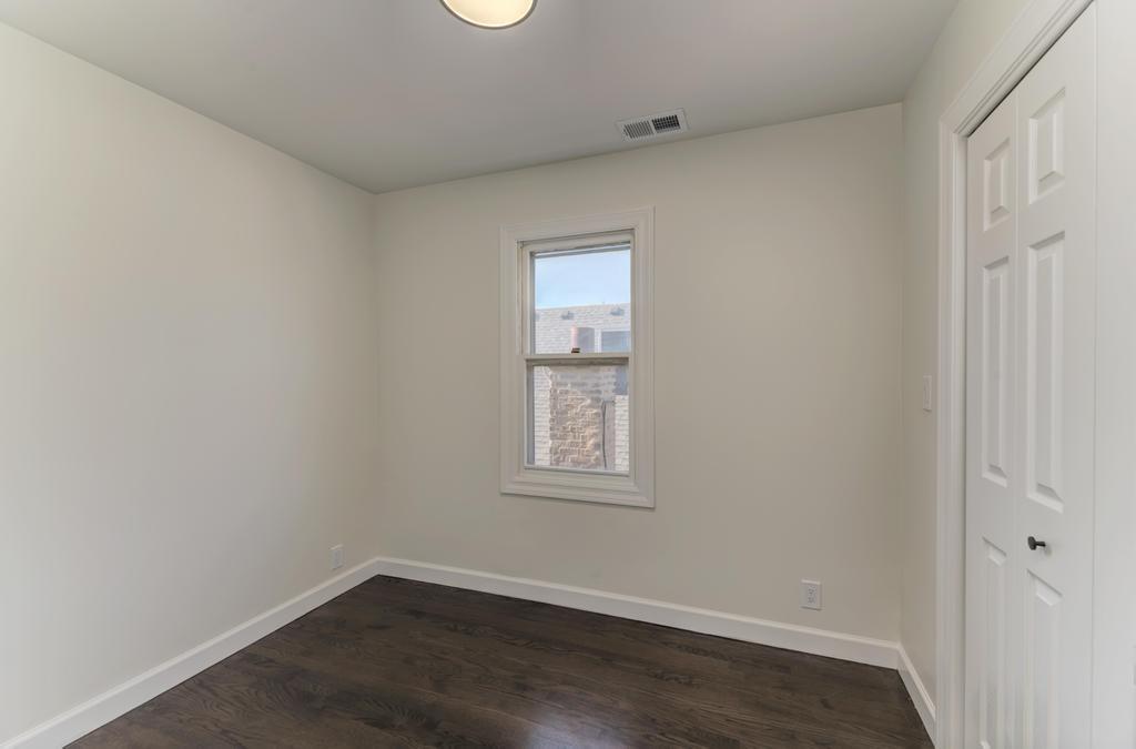 6218 W Foster Avenue Property Photo 22
