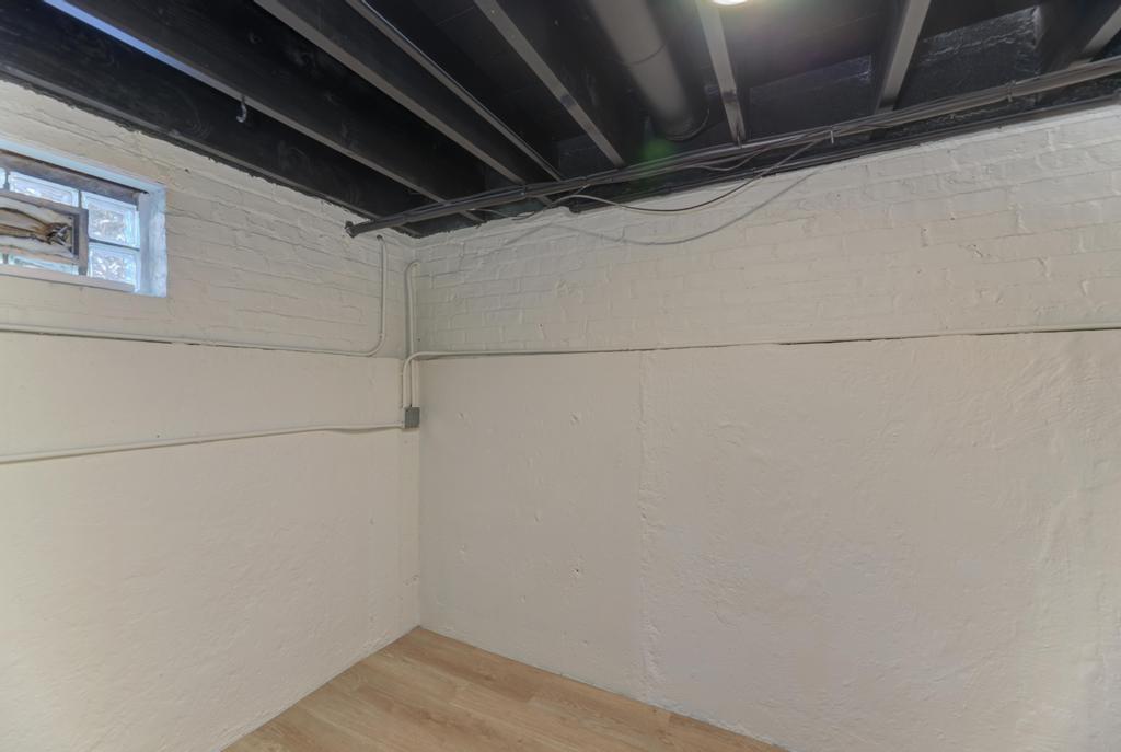6218 W Foster Avenue Property Photo 33