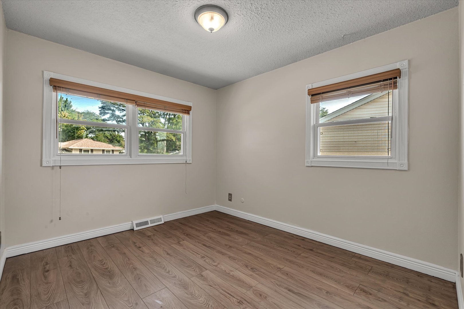 2207 Waveland Drive Property Photo 16