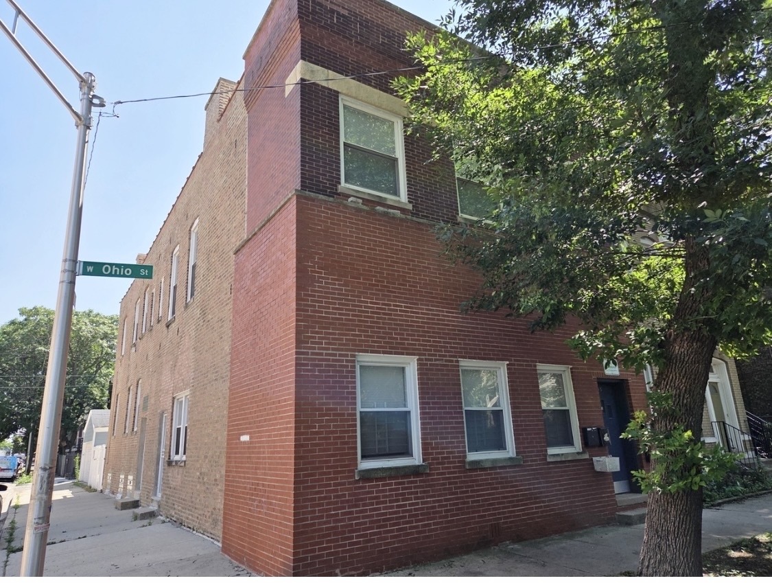 2333 W Ohio Street Property Photo 1