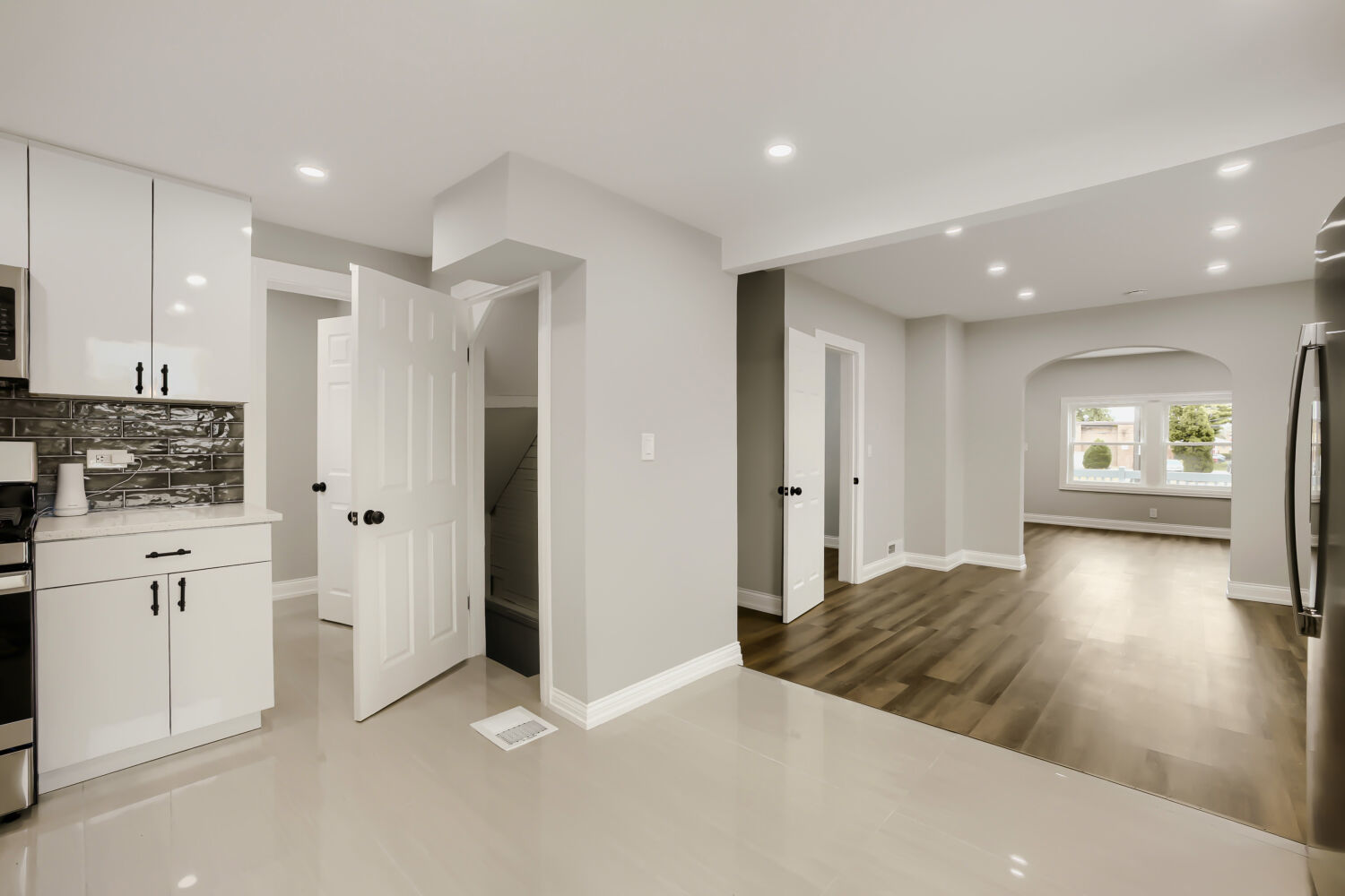 12540 S Wood Street Property Photo 11