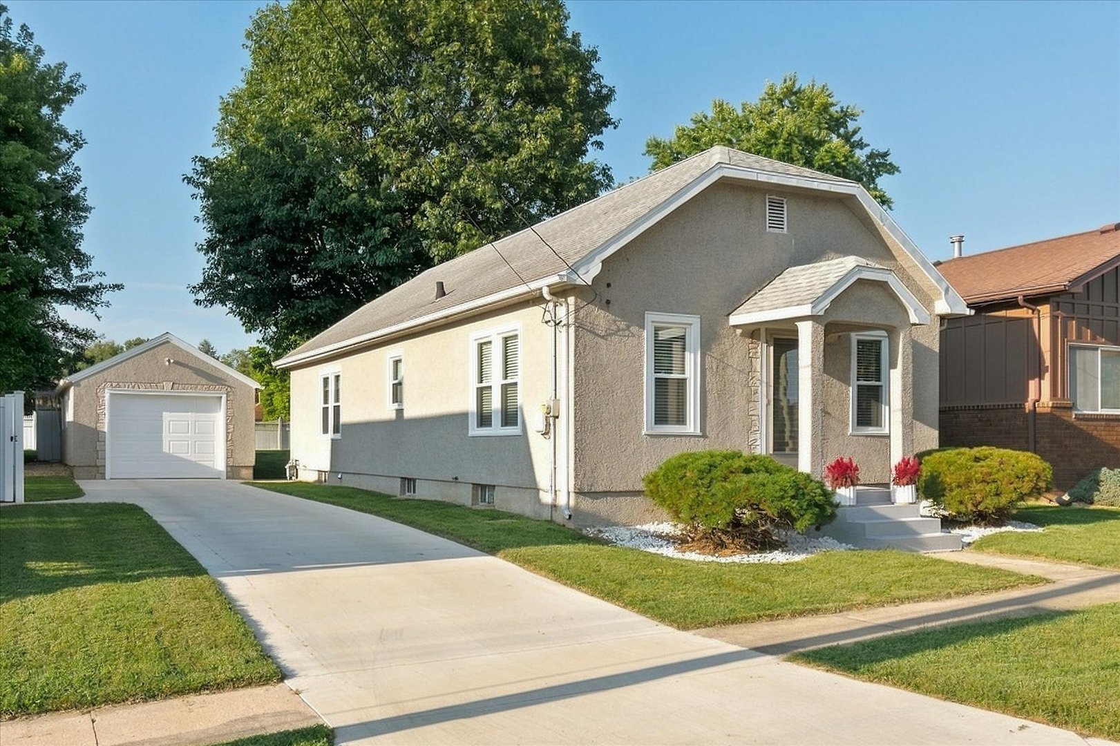 516 Main Street Property Photo 17
