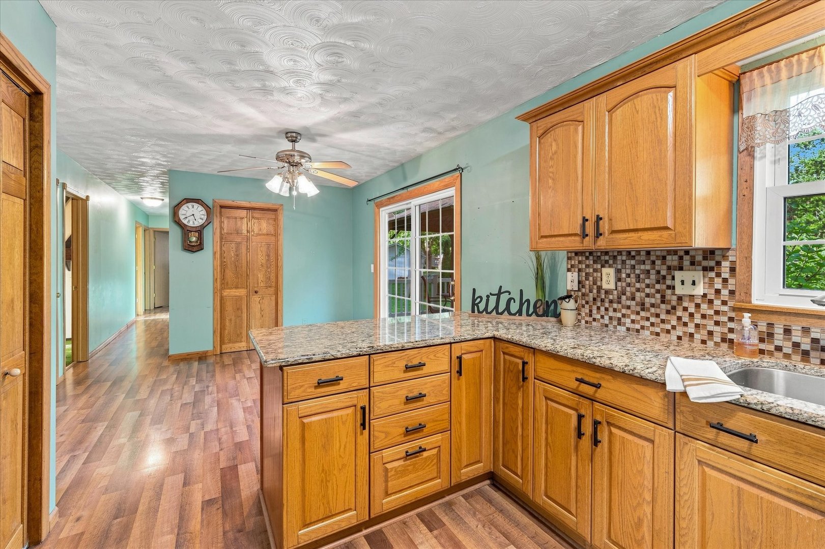 808 Warren Street Property Photo 17