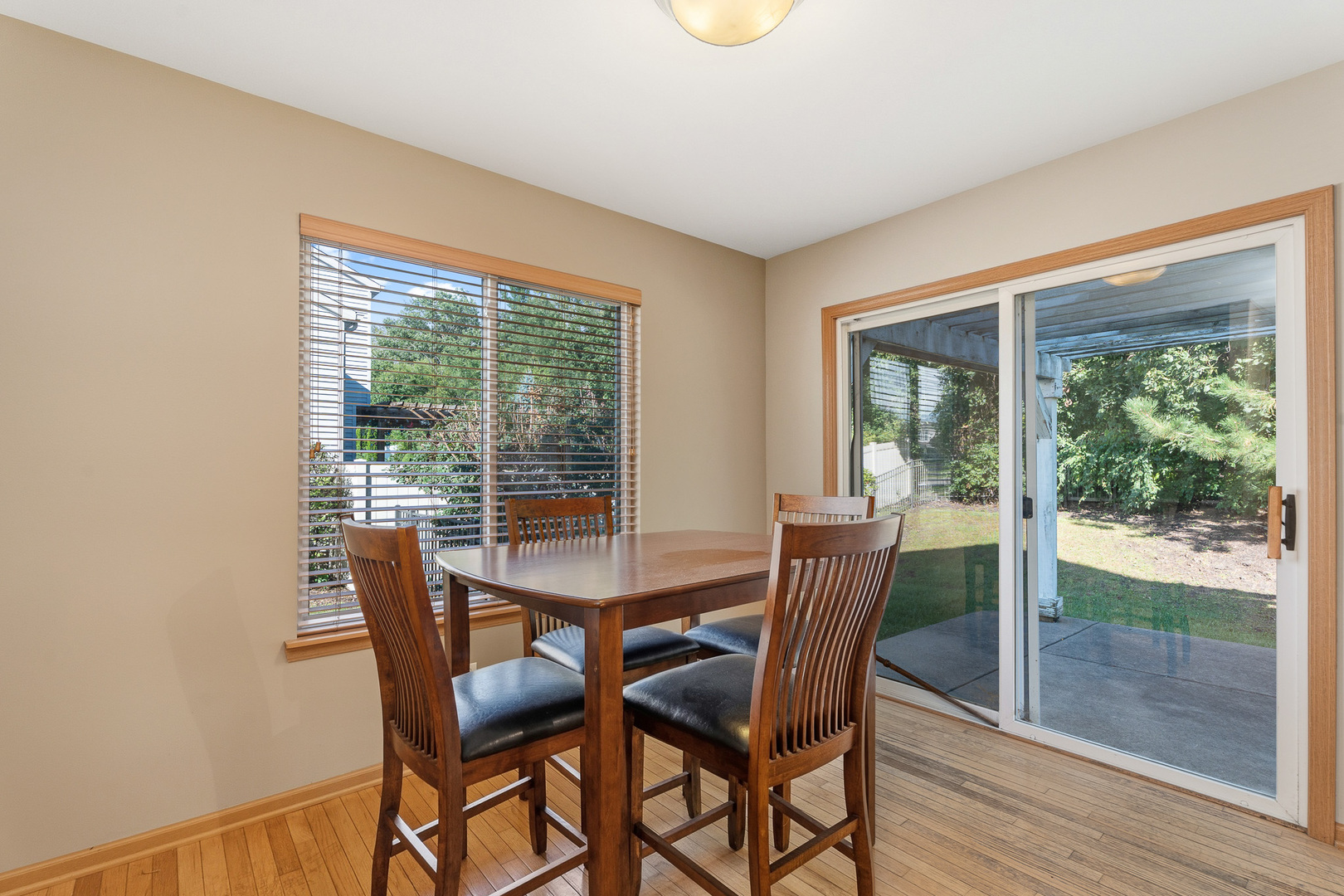 16427 S Canterbury Way Property Photo 9