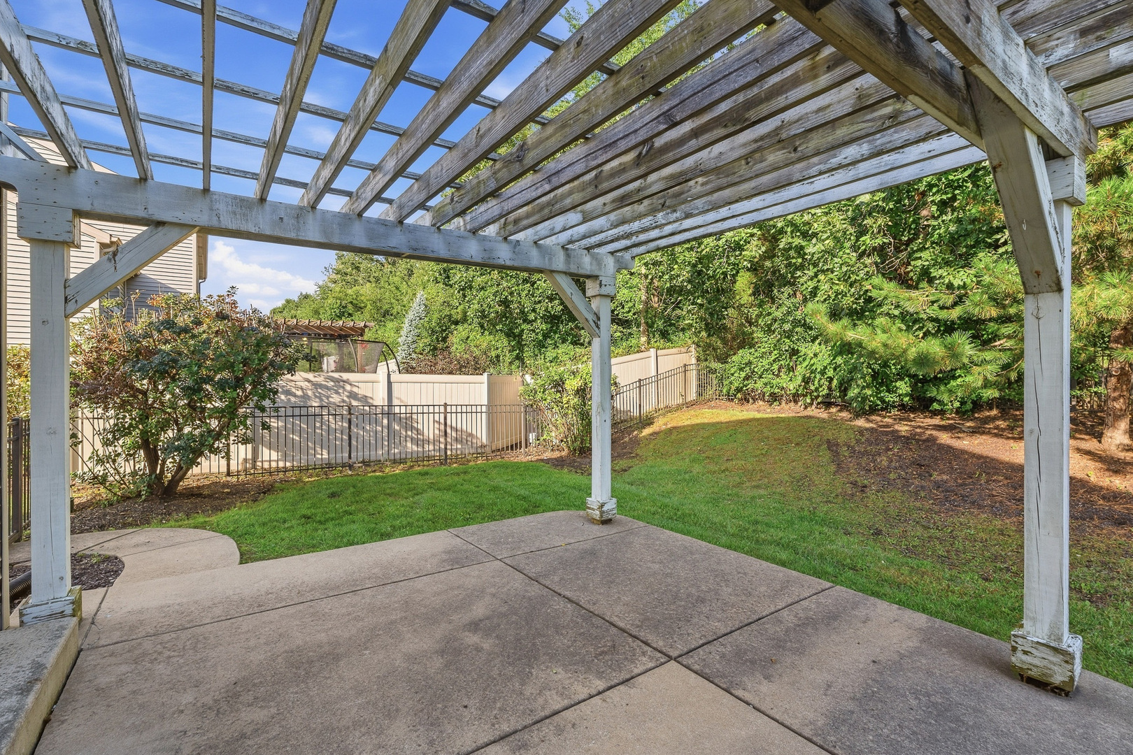 16427 S Canterbury Way Property Photo 36
