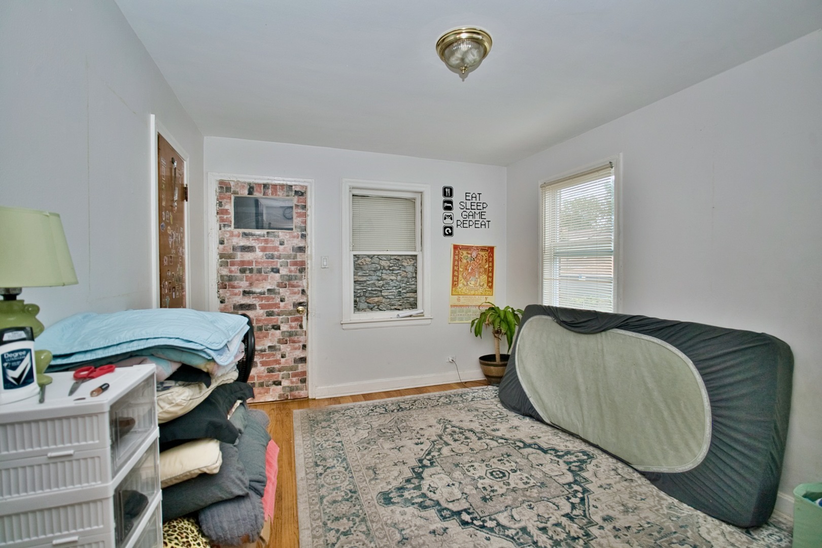 2643 W Farragut Avenue 1w Property Photo 14