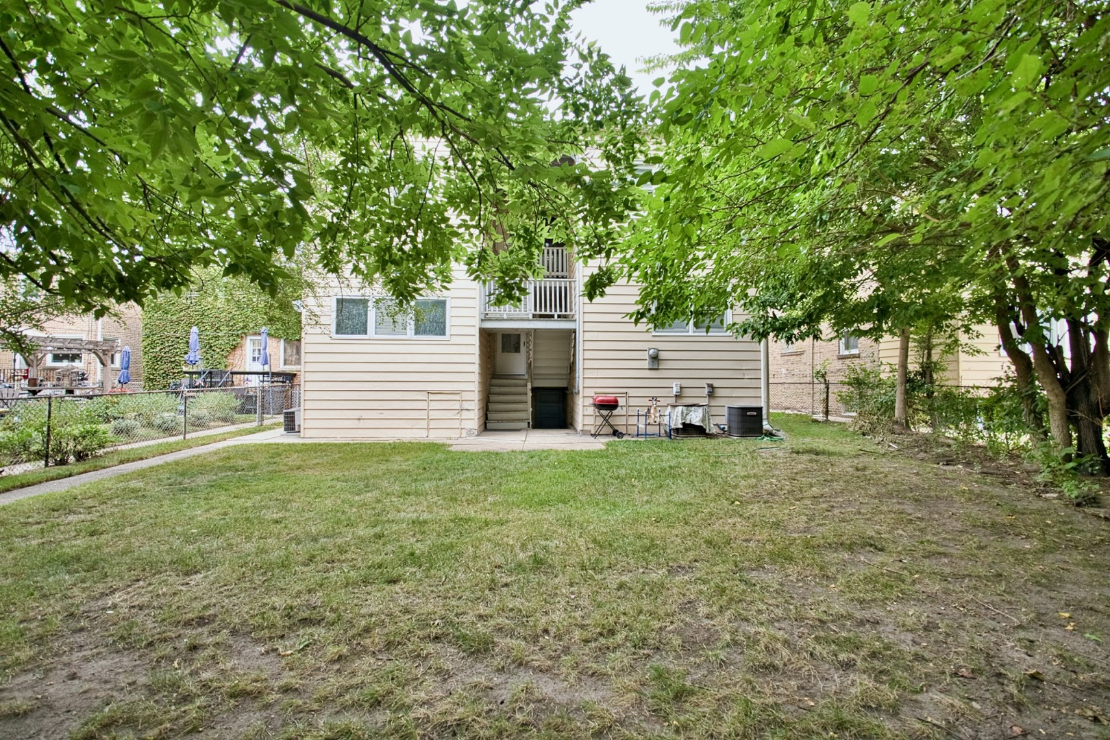 2643 W Farragut Avenue 1w Property Photo 19