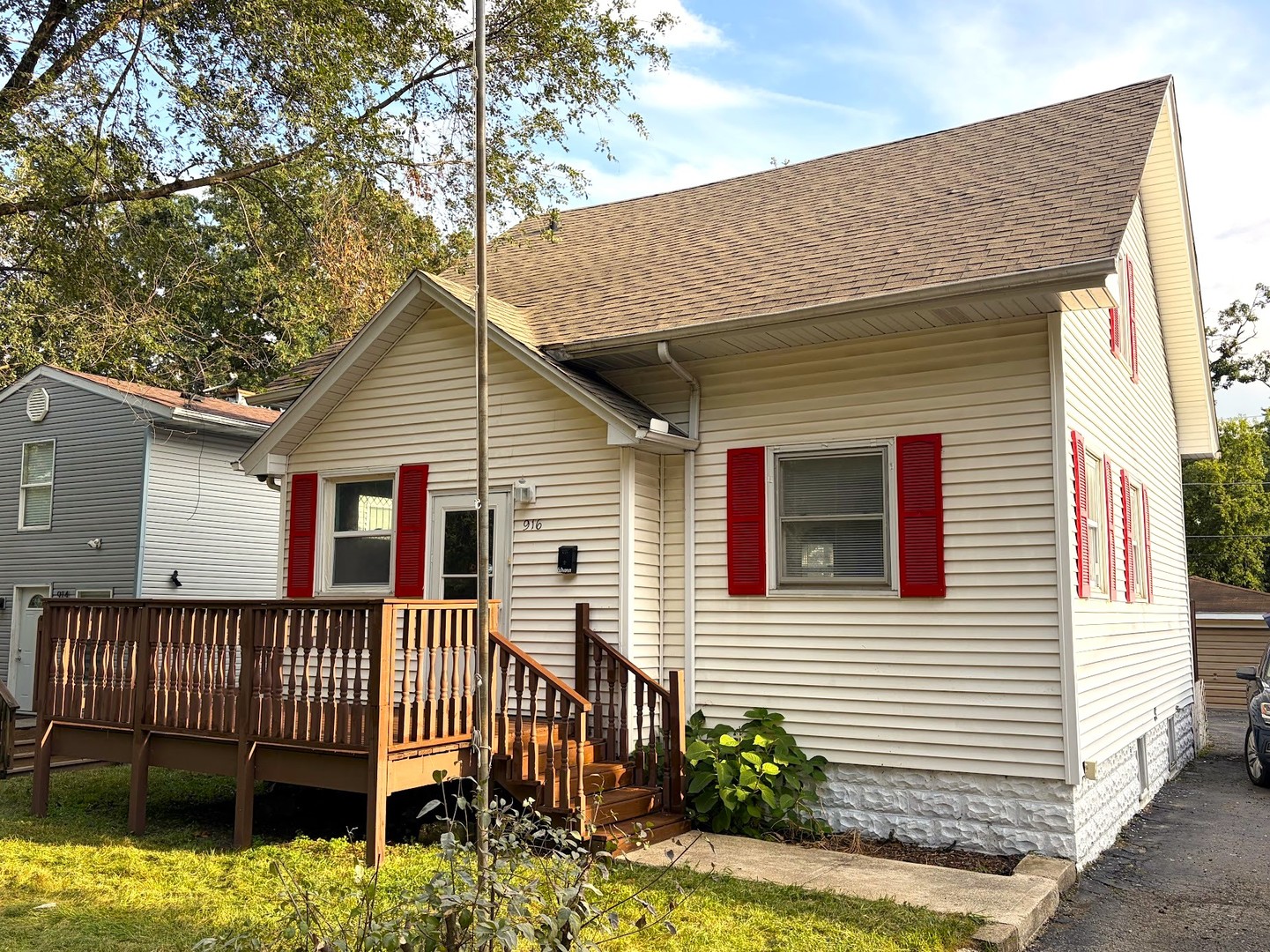 916 Audrey Avenue Property Photo 1