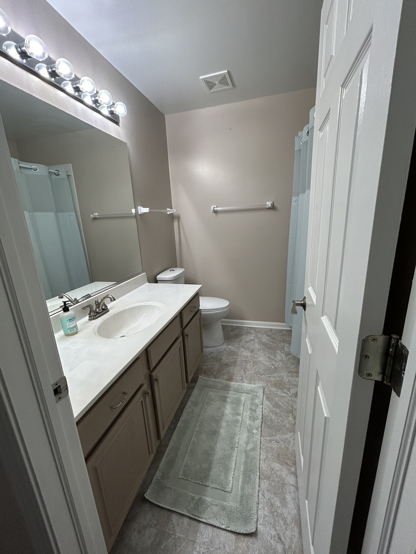 709 Riding Lane Property Photo 9