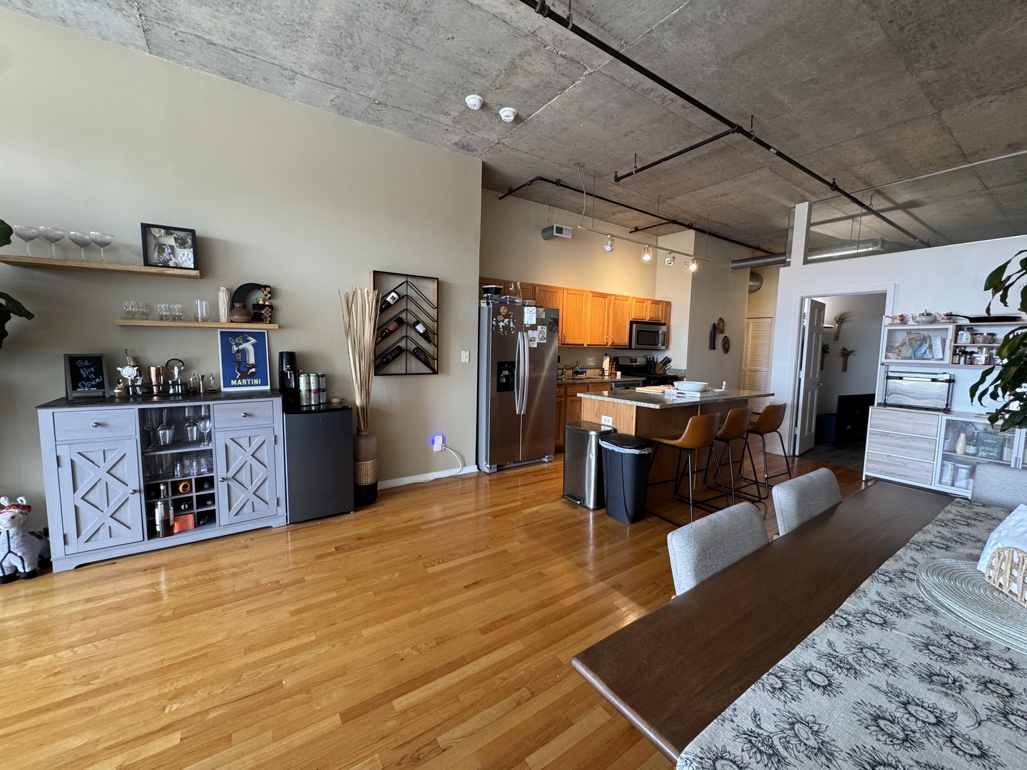 1000 W Adams Street 810 Property Photo 10