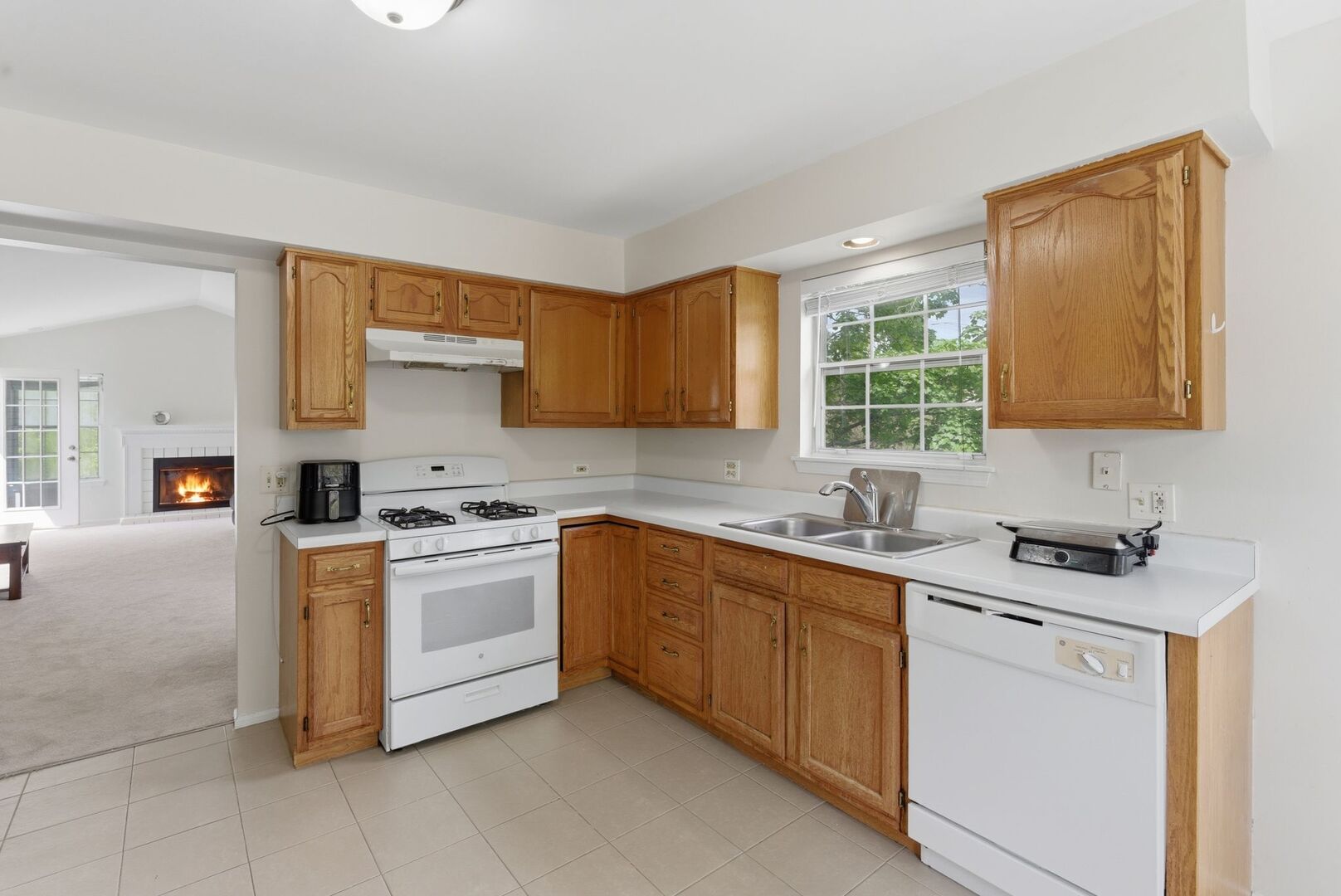 206 Glasgow Lane B206 Property Photo 5