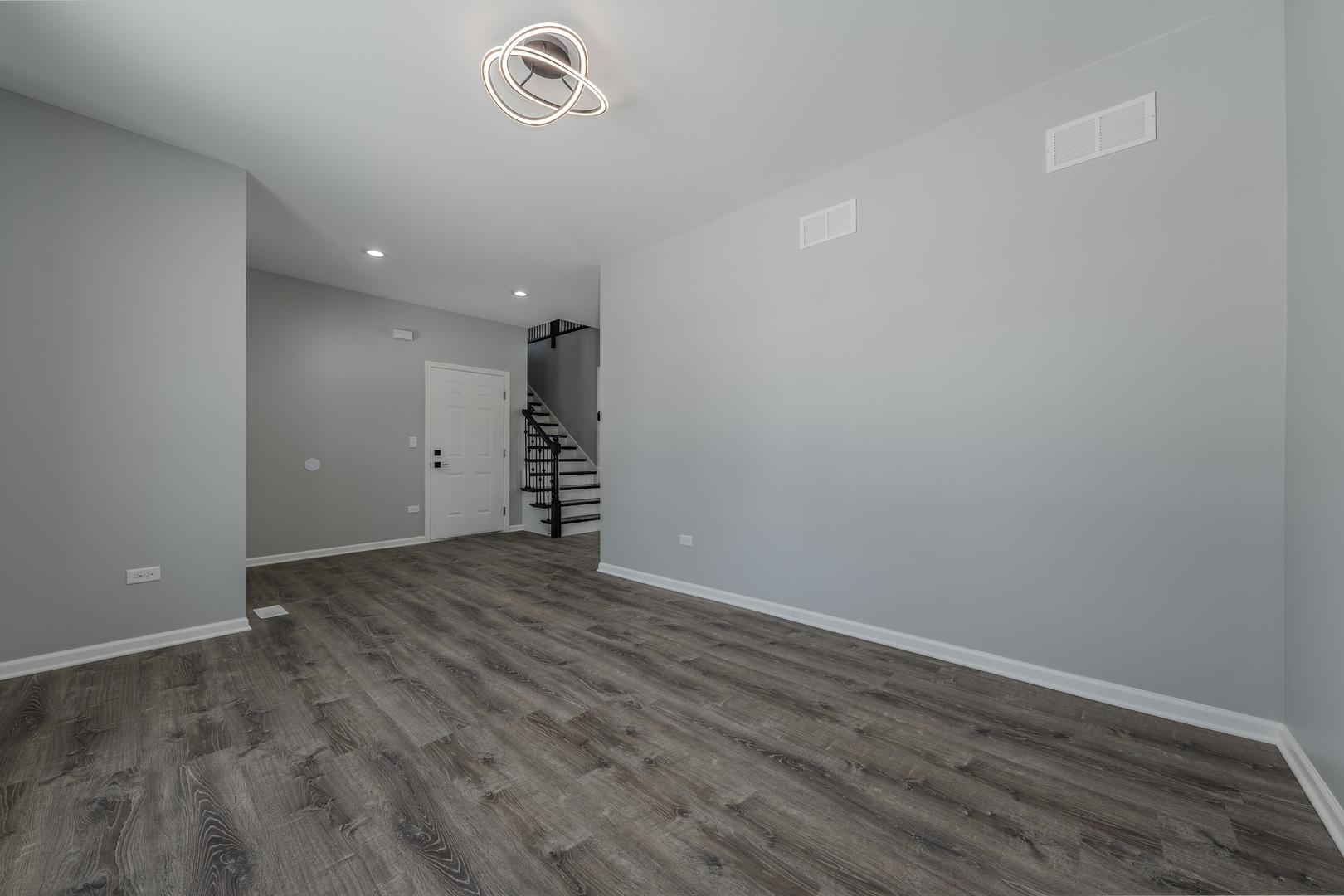 194 Vance Street Property Photo 9