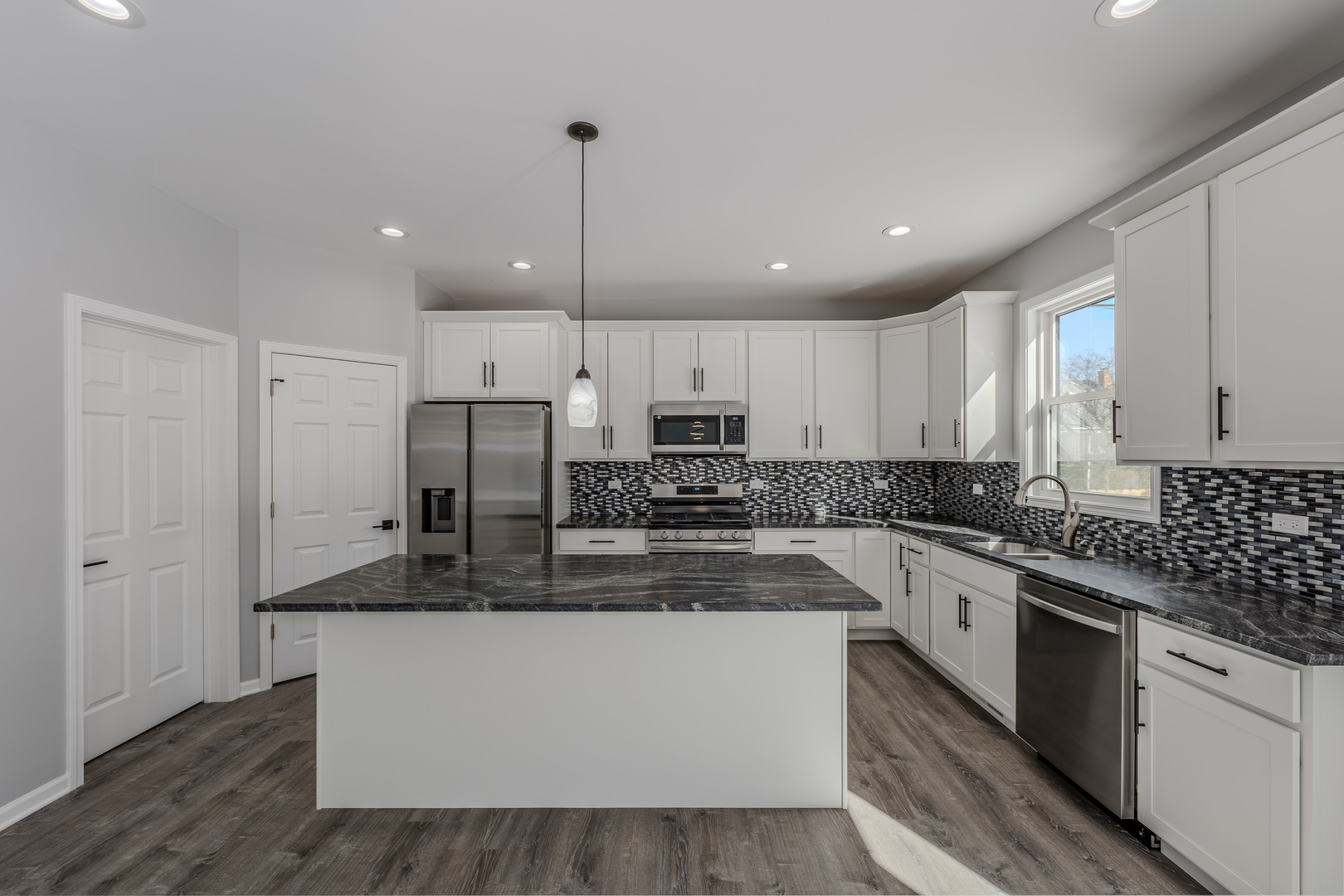 194 Vance Street Property Photo 16