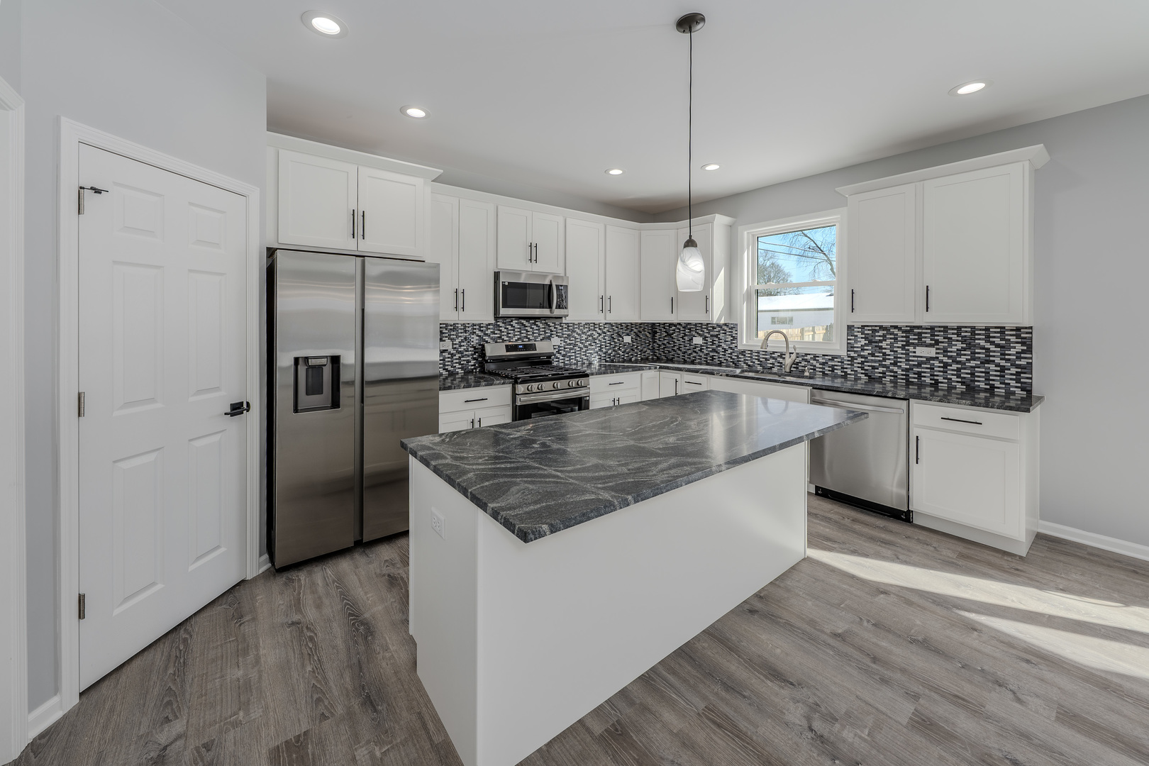 194 Vance Street Property Photo 17