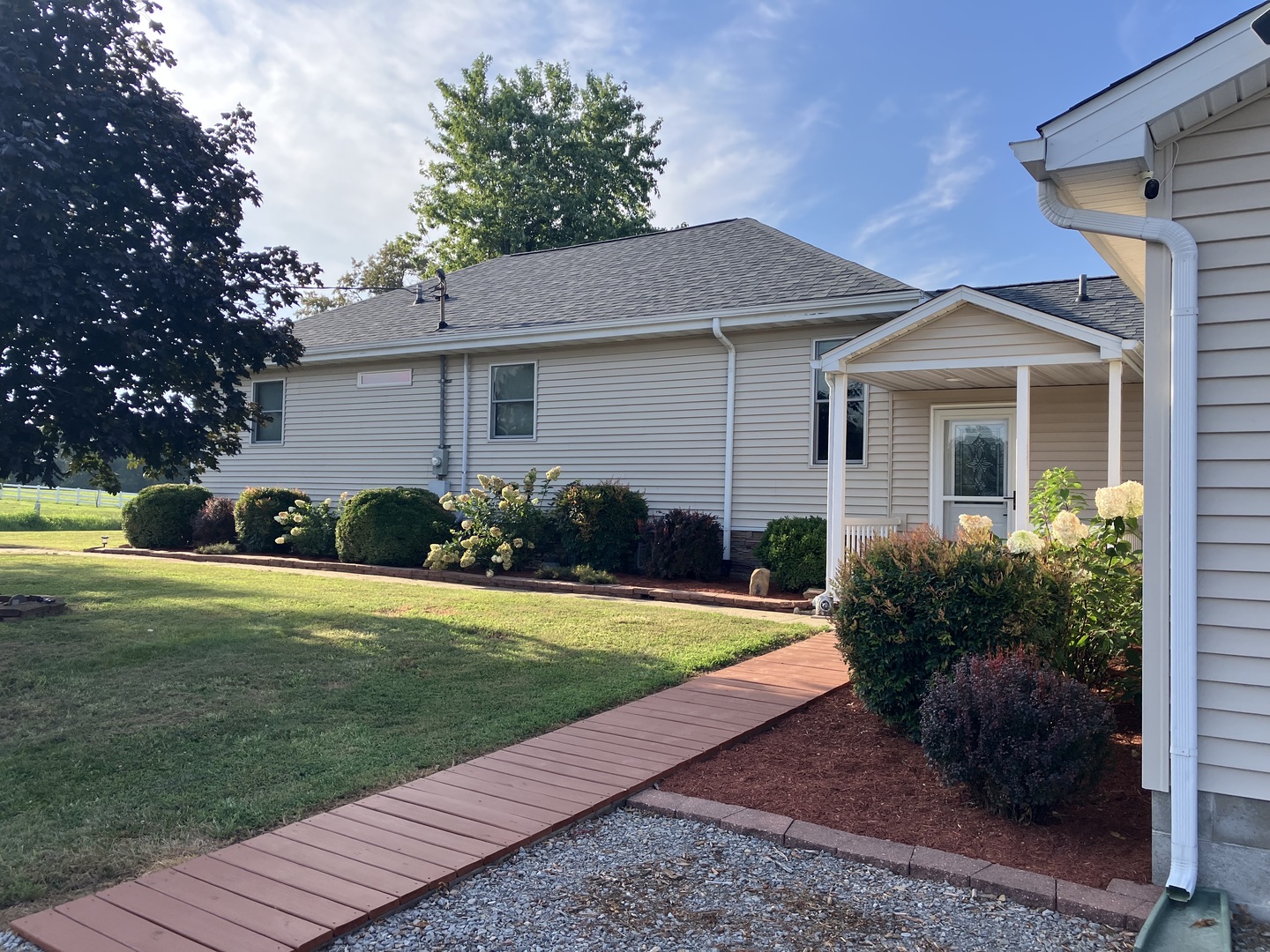 12268 Saraville Road Property Photo 3