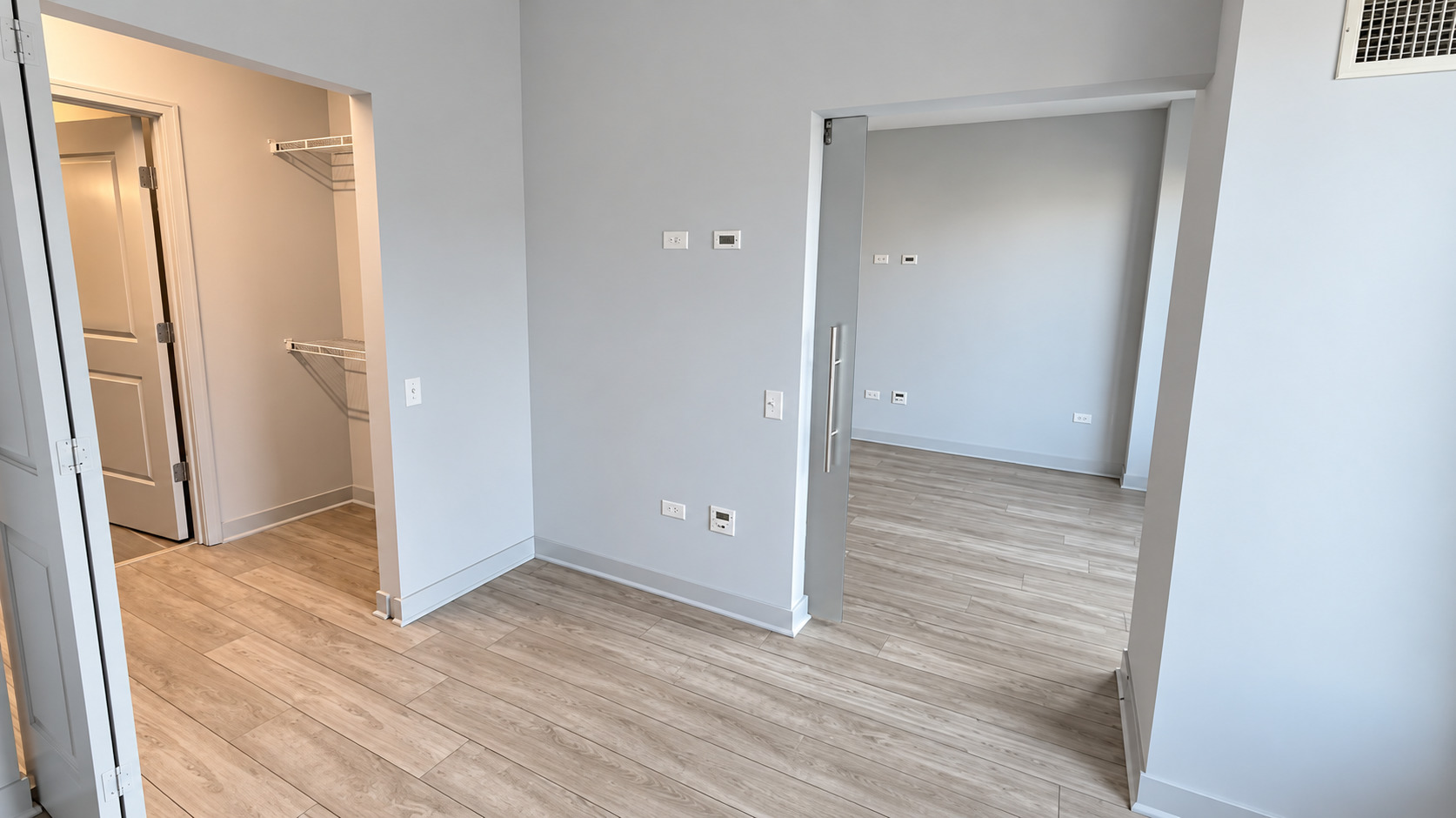 1025 W Addison Street 825c Property Photo 5