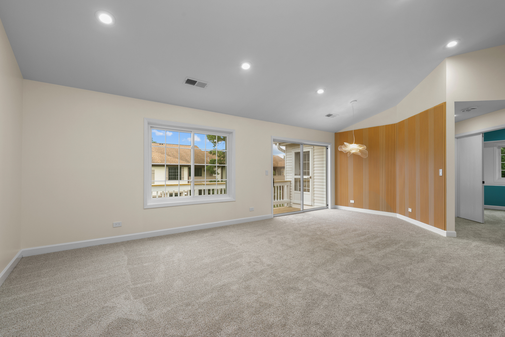 1727 W Hawkes Street 8 Property Photo 5