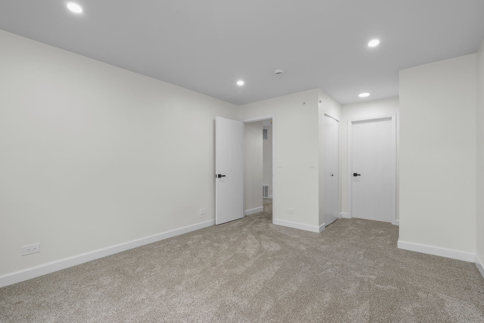 1727 W Hawkes Street 8 Property Photo 21