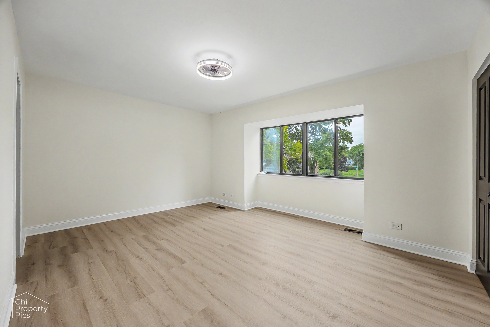 524 Yosemite Court Property Photo 11