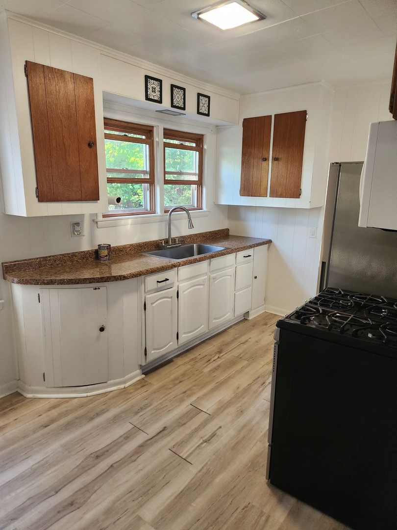32 Arlington Lane Property Photo 6