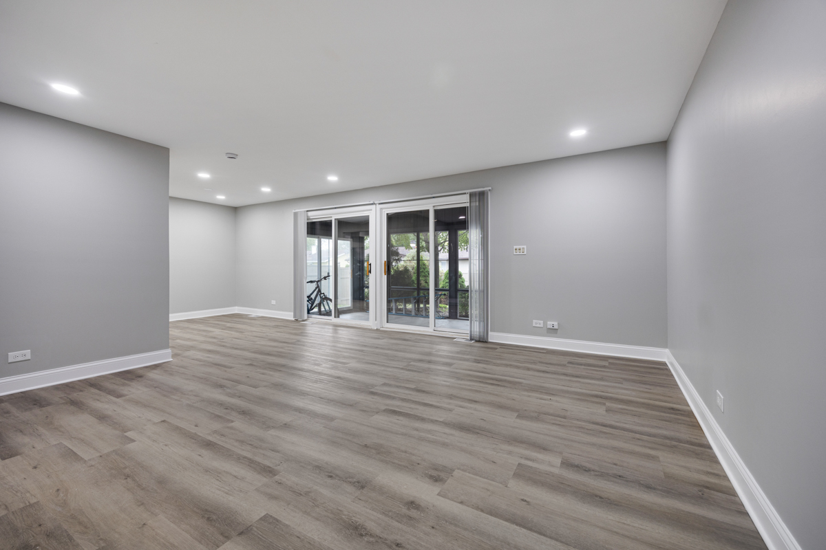 574 Ridge Avenue Property Photo 4