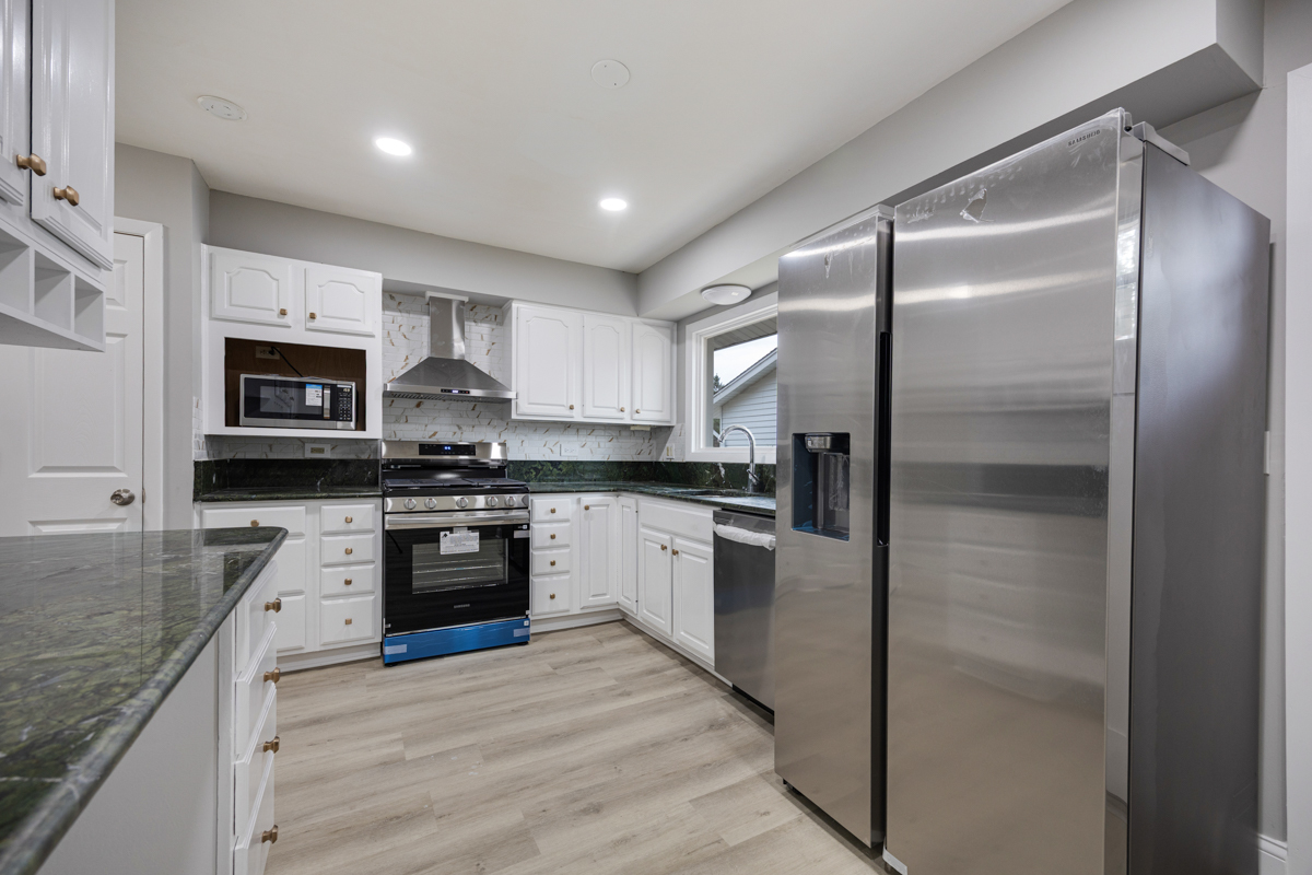 574 Ridge Avenue Property Photo 7