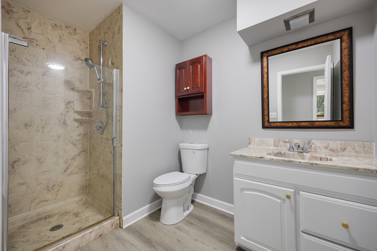 574 Ridge Avenue Property Photo 23