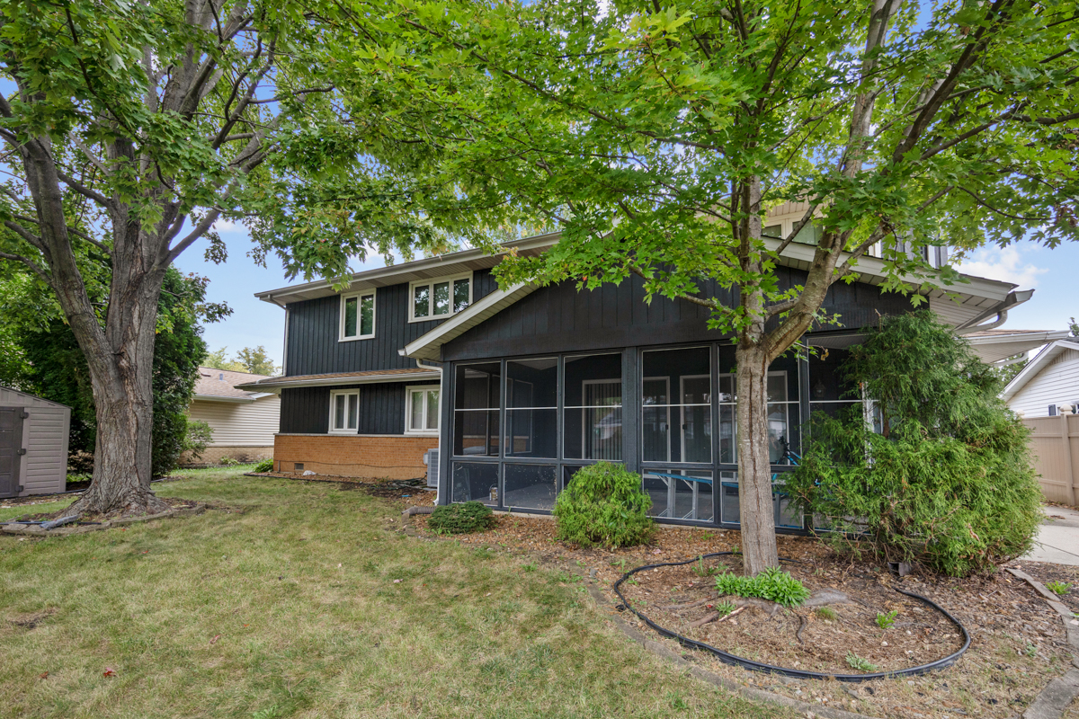574 Ridge Avenue Property Photo 25