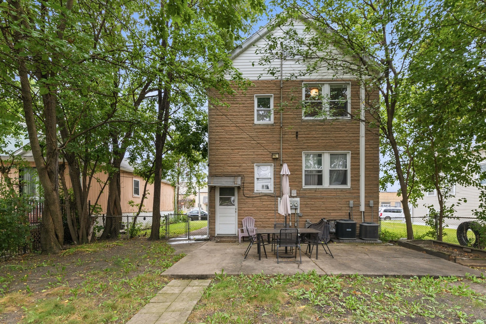 1226 Circle Avenue Property Photo 3